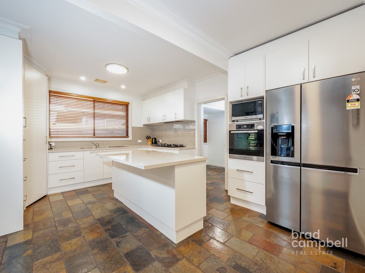 6 Parker Street, Shepparton VIC 3630, Shepparton - Thumbnail 2