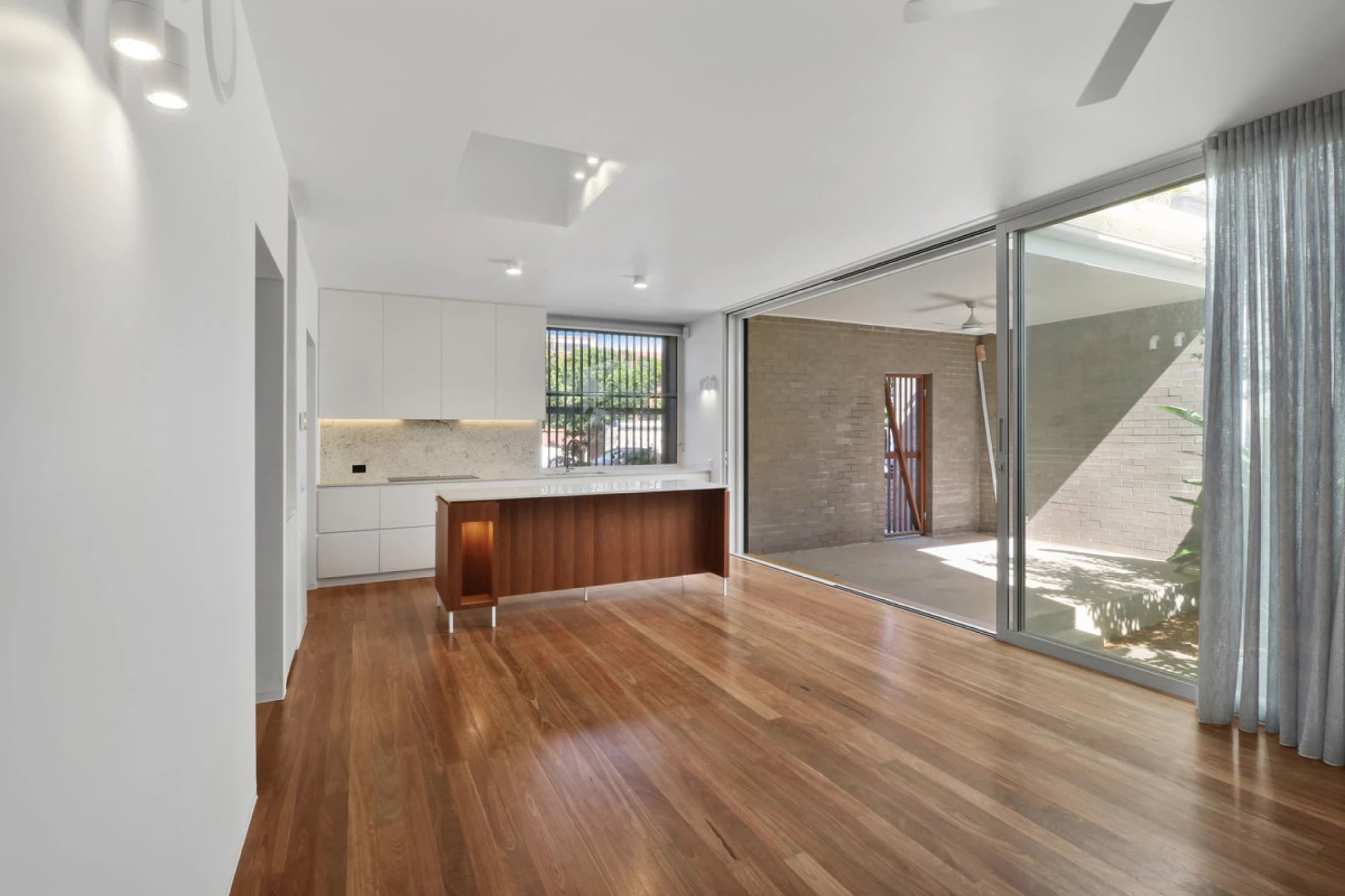 107 Seagull Avenue, Mermaid Beach QLD 4218, Mermaid Beach - Thumbnail 5