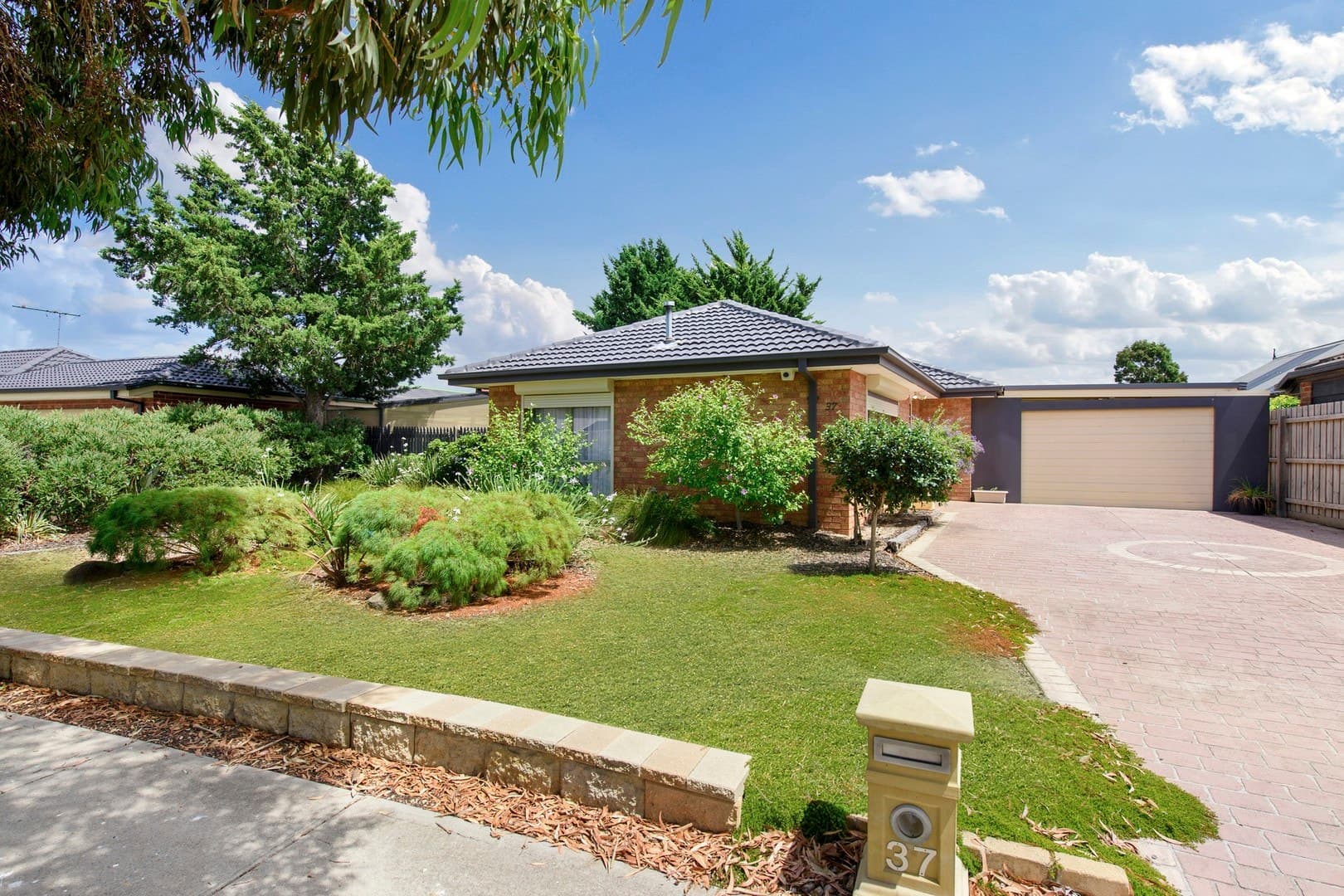 37 Stagecoach CrescentSydenham, VIC 3037, Sydenham - Image 1