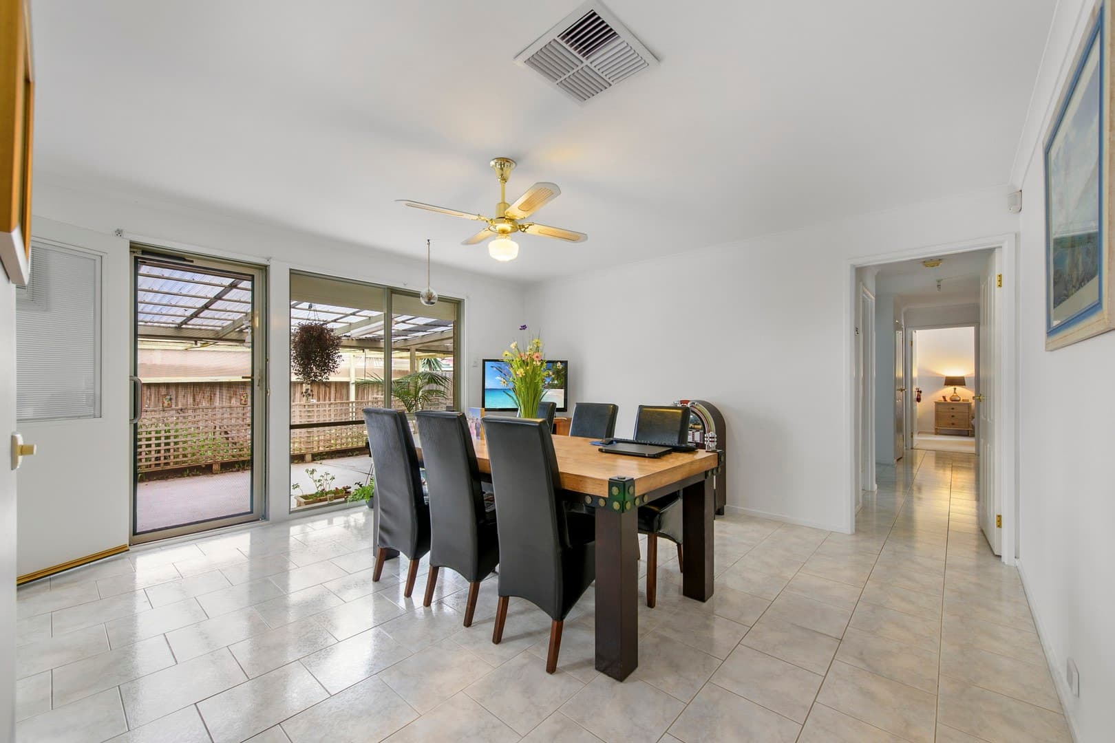37 Stagecoach CrescentSydenham, VIC 3037, Sydenham - Thumbnail 6