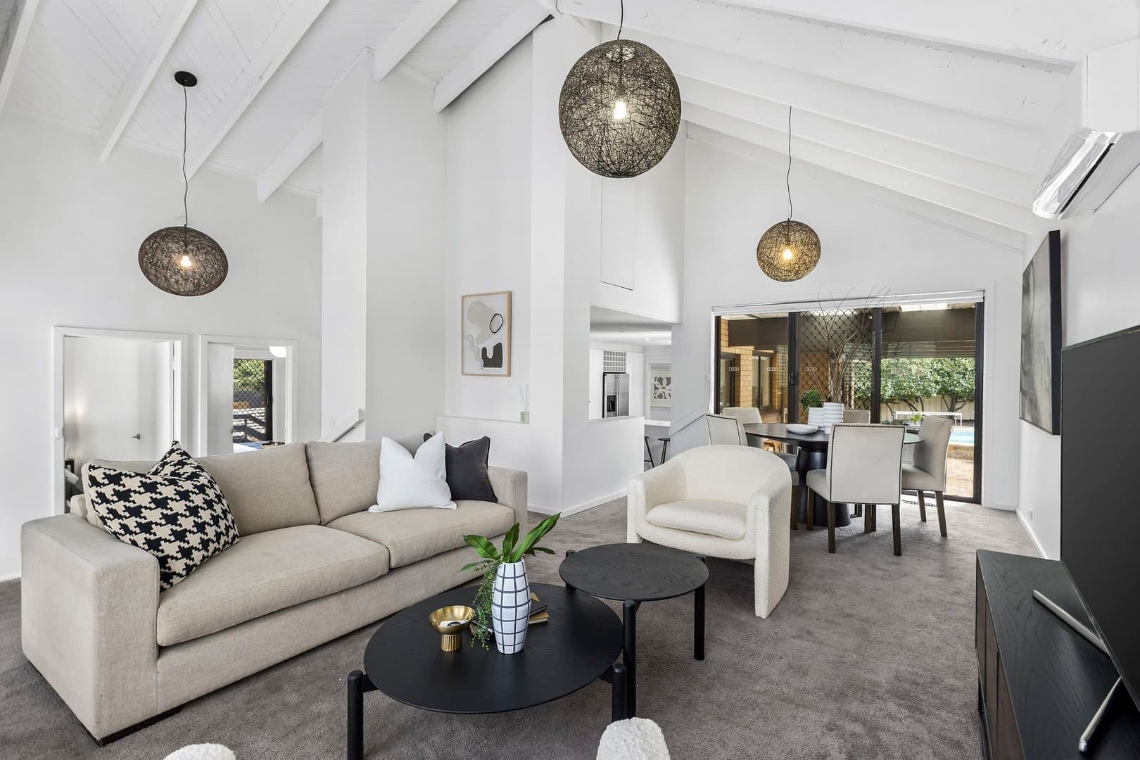 33 Randwick DriveKeilor Park, VIC 3042, Keilor Park - Thumbnail 2