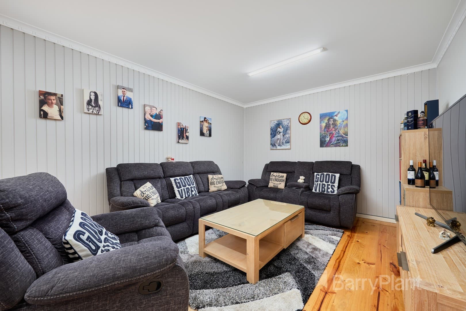 12 Mauchline CourtNoble Park North, VIC 3174, Noble Park North - Thumbnail 2