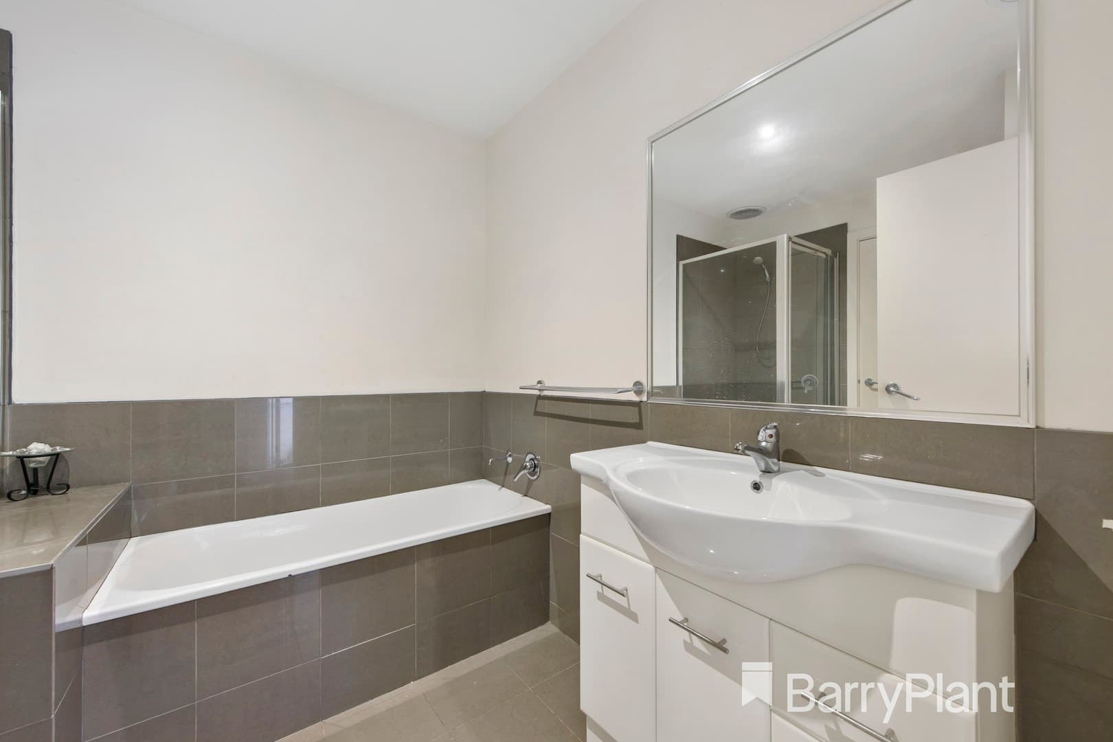 16/62 Andrew StreetMelton South, VIC 3338, Melton South - Image 1