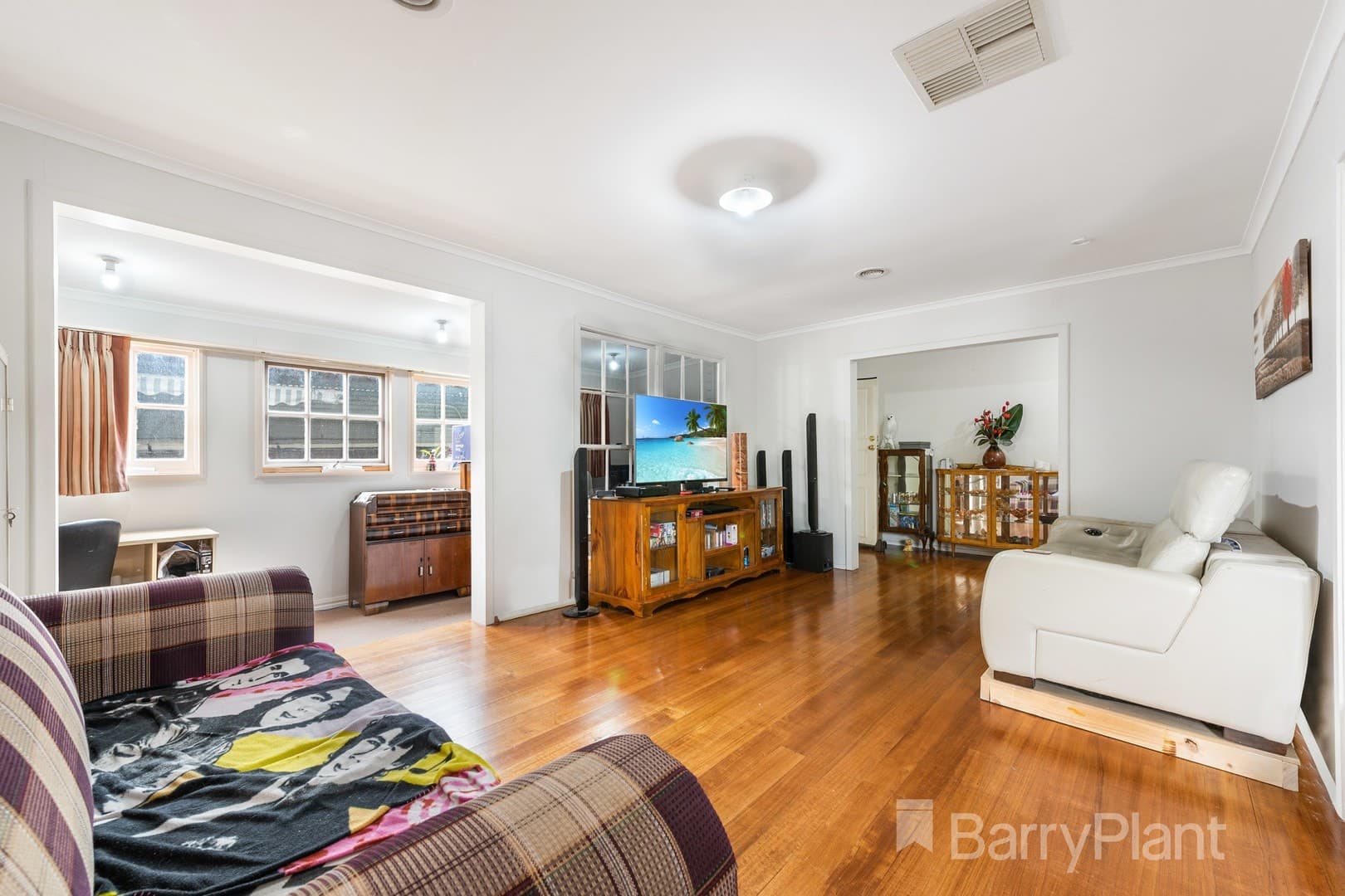 2 Kingsford AvenueMelton South, VIC 3338, Melton South - Thumbnail 3