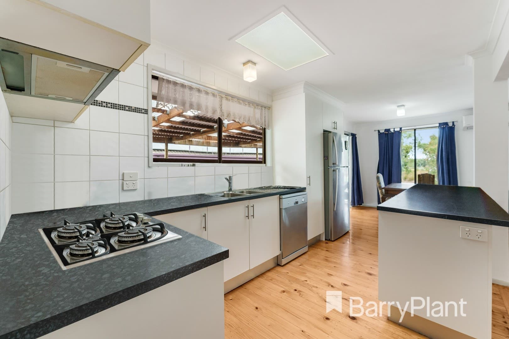 148 Black Forest RoadWyndham Vale, VIC 3024, Wyndham Vale - Thumbnail 2