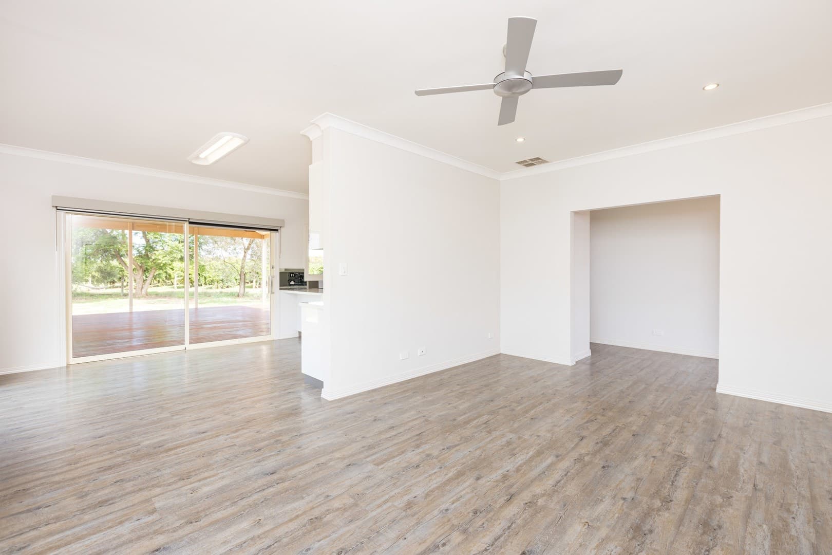 1052 Cureton AvenueIrymple, VIC 3498, Irymple - Thumbnail 2
