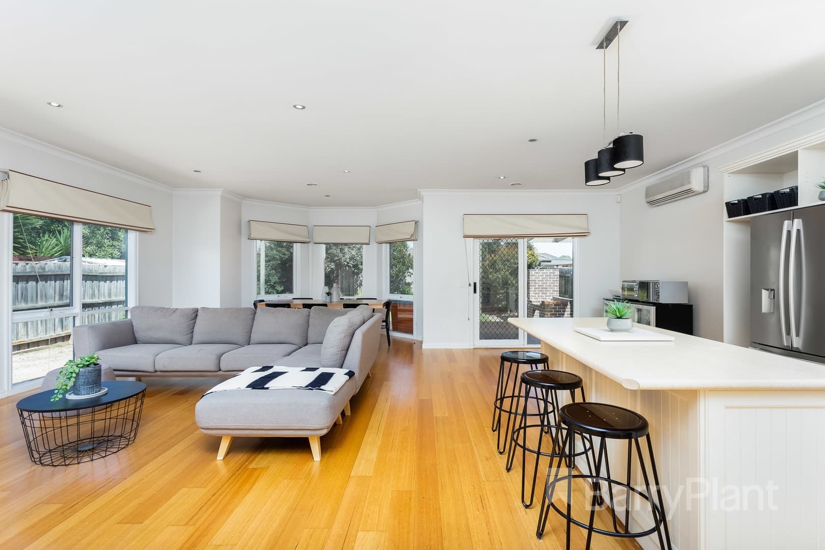 31 Lancaster DrivePoint Cook, VIC 3030, Point Cook - Thumbnail 5