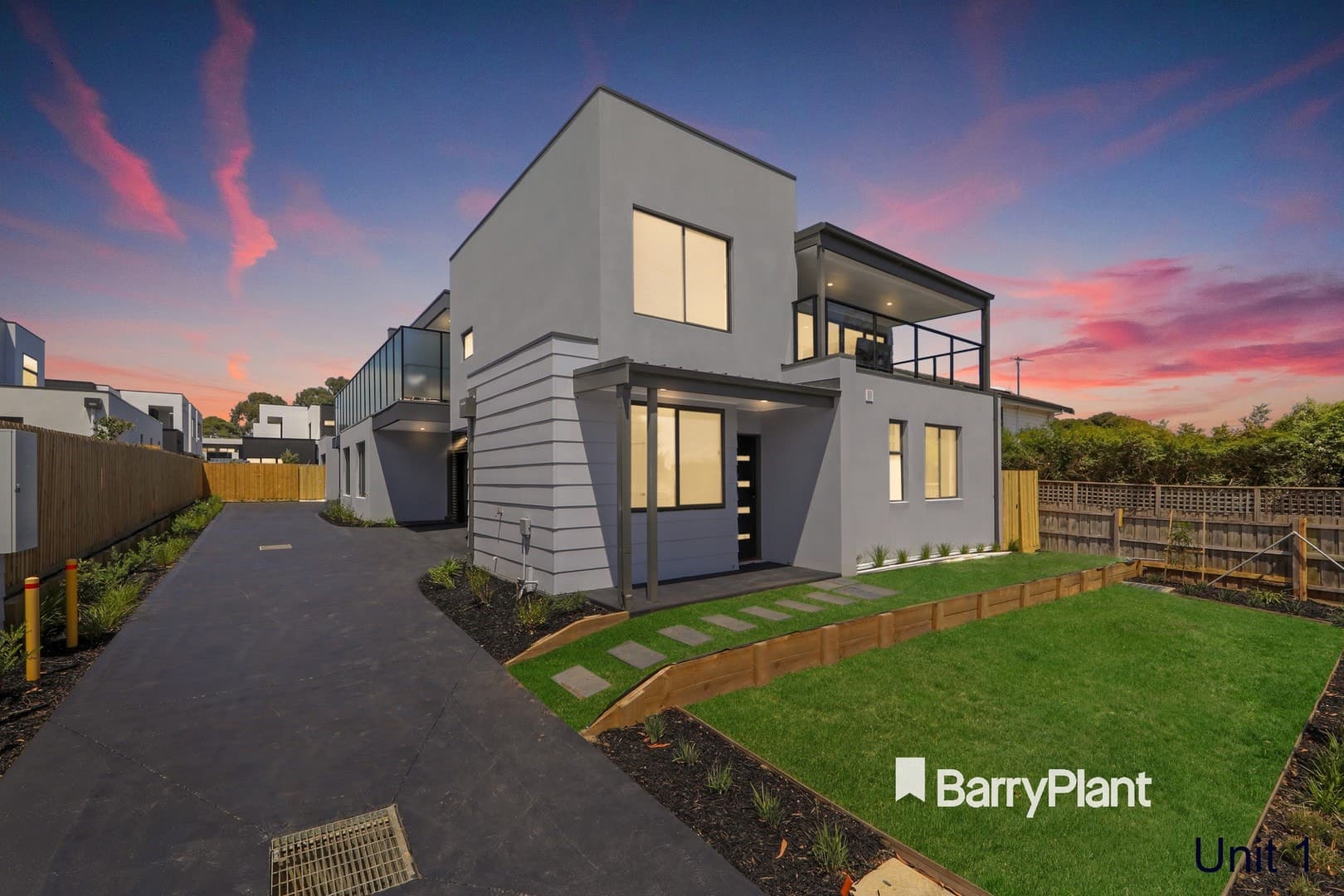 1/15 Hillview AvenueRowville, VIC 3178, Rowville - Image 1