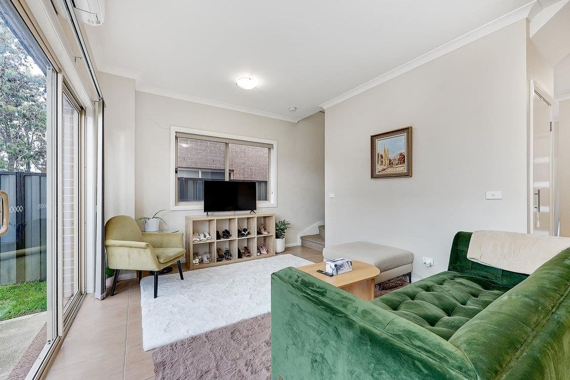 1/8 Pranom Close, ROXBURGH PARK, VIC 3064, Roxburgh Park - Thumbnail 3