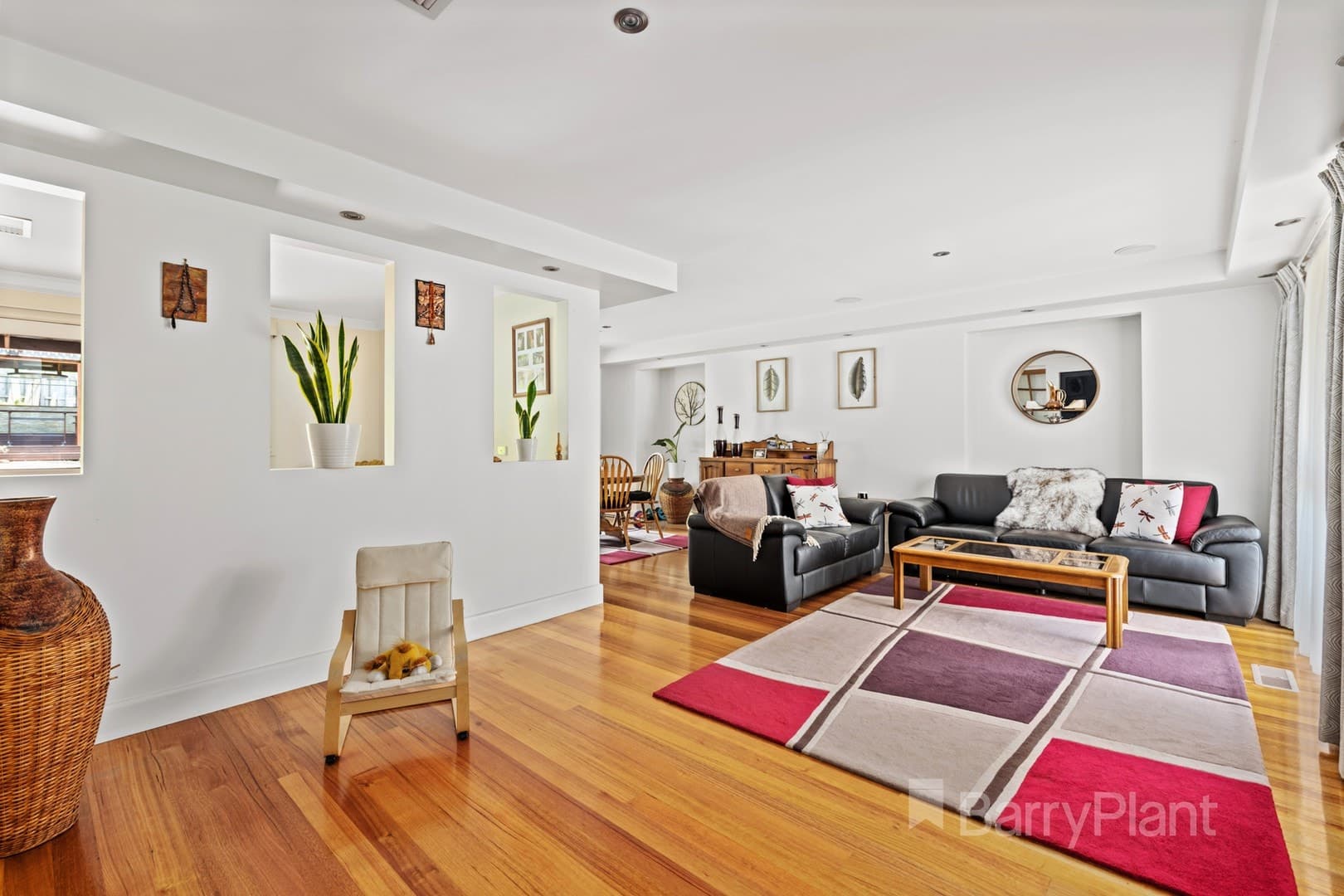 142 Outlook DriveDandenong North, VIC 3175, Dandenong North - Thumbnail 4