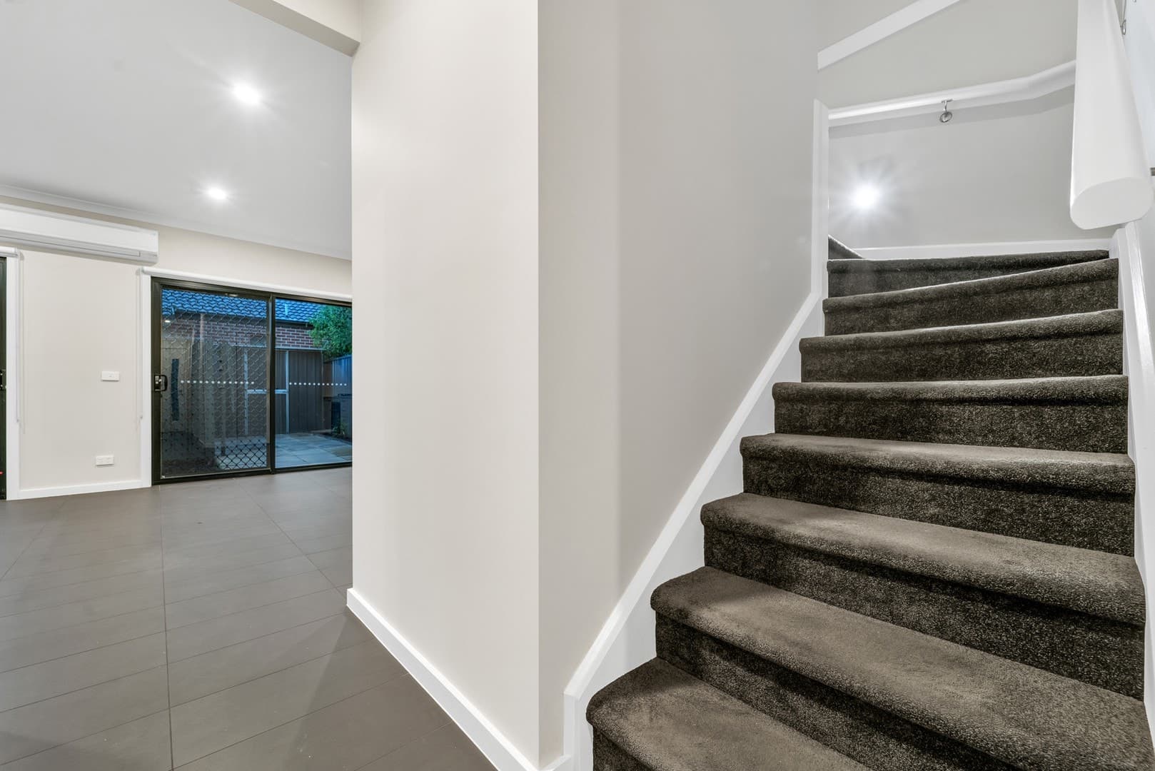 1/8-10 Fortitude DriveCraigieburn, VIC 3064, Craigieburn - Thumbnail 6