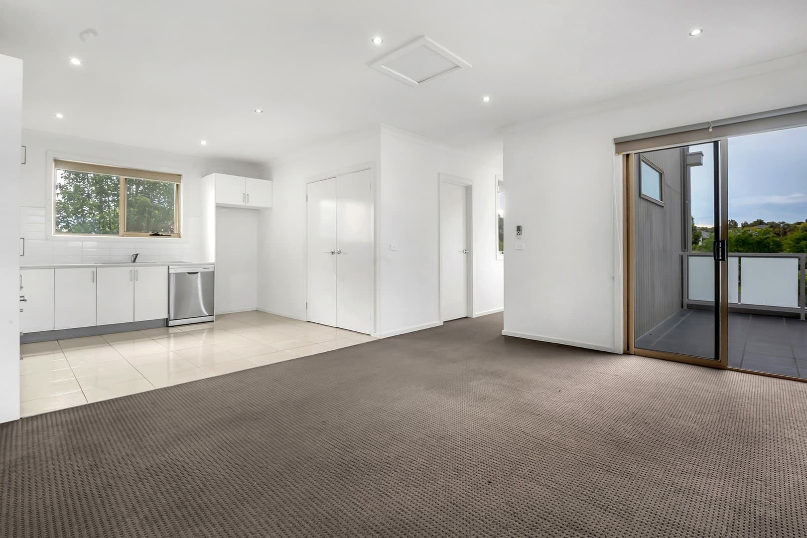 44 Champion ParadeCraigieburn, VIC 3064, Craigieburn - Thumbnail 6