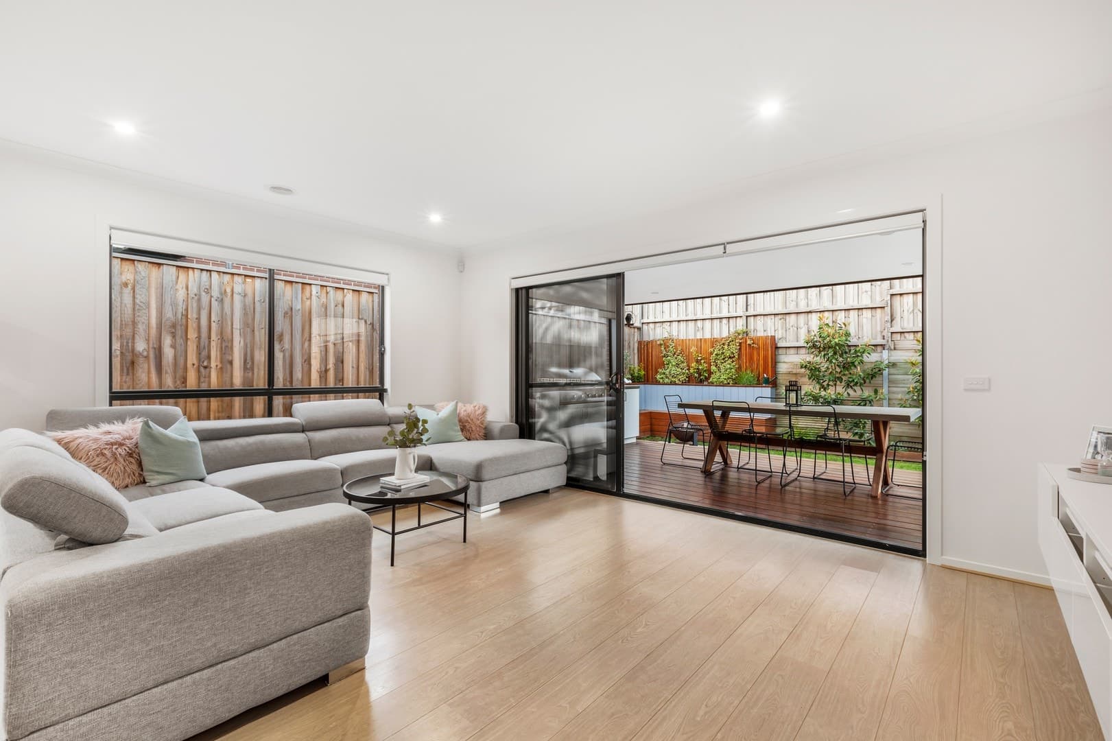 99 Wallaroo  WayDoreen, VIC 3754, Doreen - Thumbnail 6