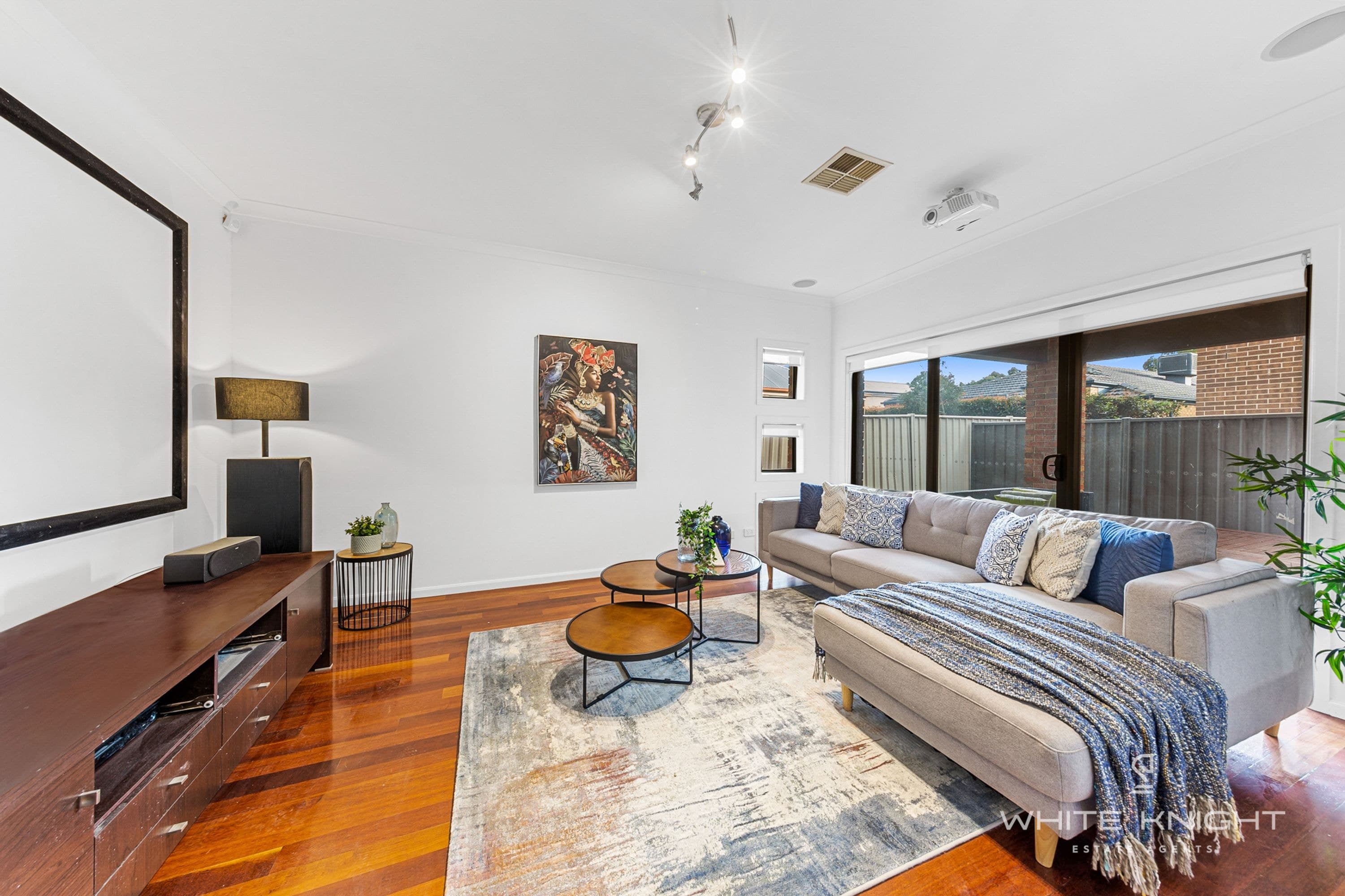 8 Errindura Place, Caroline Springs VIC 3023, Caroline Springs - Thumbnail 5