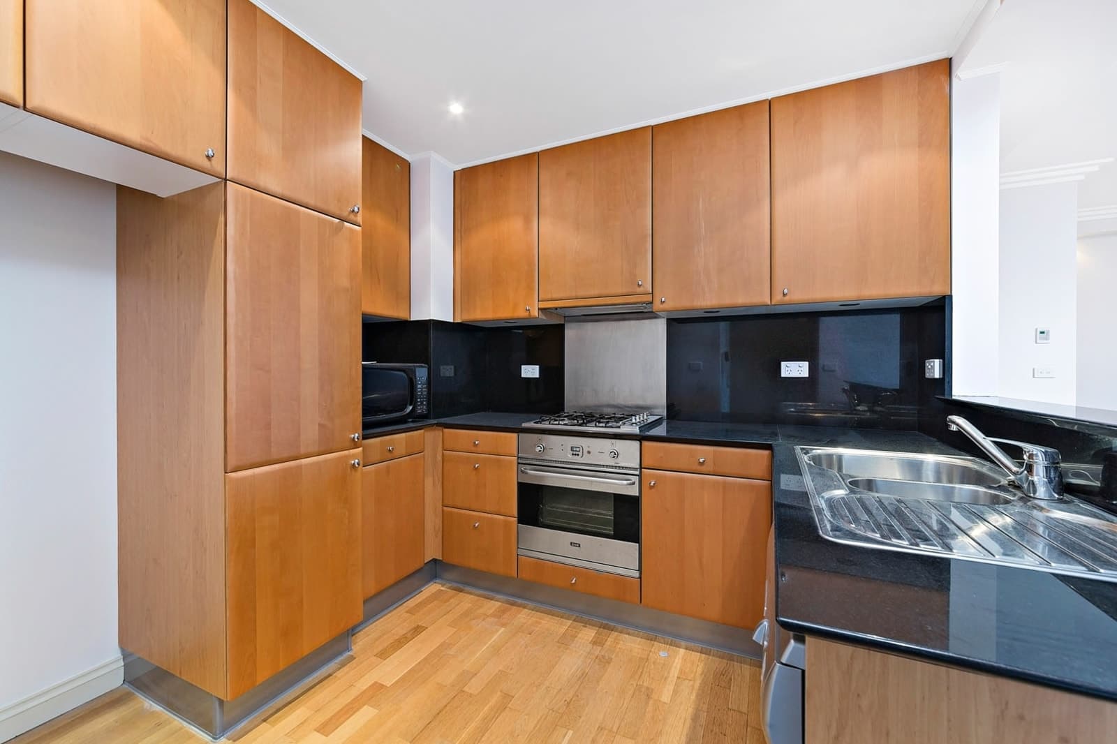 17C/70 Alfred Street, MILSONS POINT, Milsons Point - Thumbnail 5