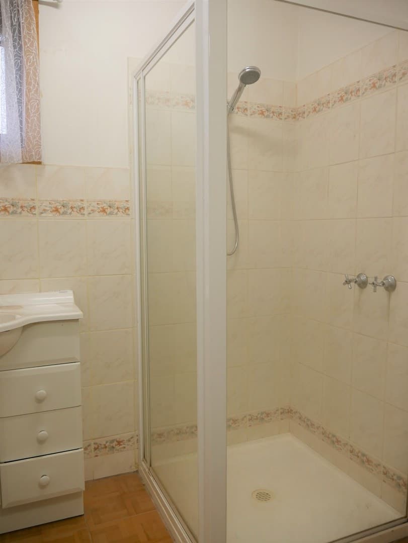 27 Carina Drive, Melton, VIC 3337, Melton - Thumbnail 4