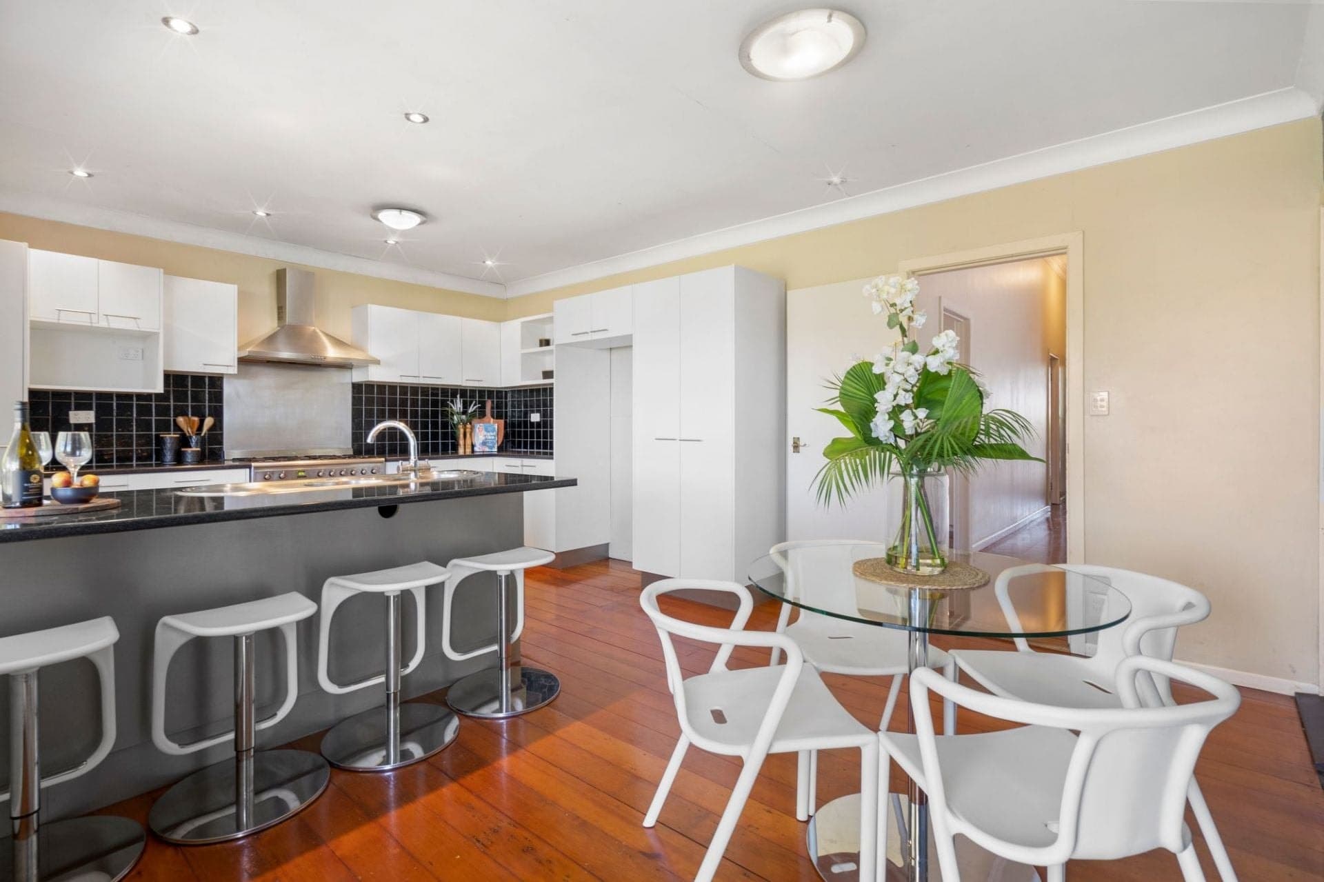 86 Windsor Road Red Hill, Red Hill - Thumbnail 6