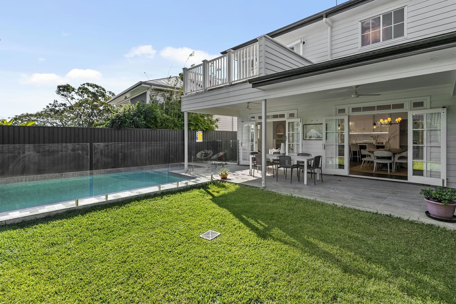 98 Porteus Drive, SEVEN HILLS, Seven Hills - Thumbnail 2