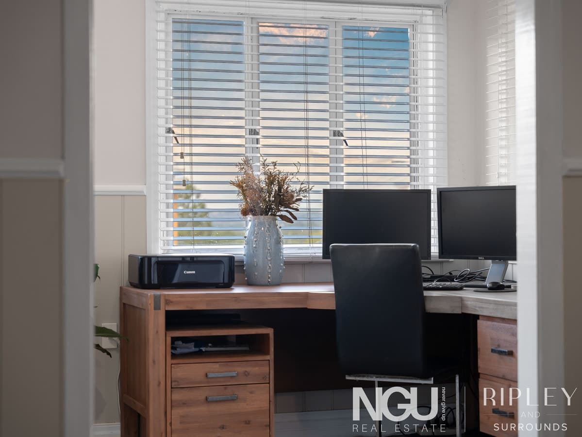2 Raymond Street, North Ipswich QLD 4305, North Ipswich - Thumbnail 7