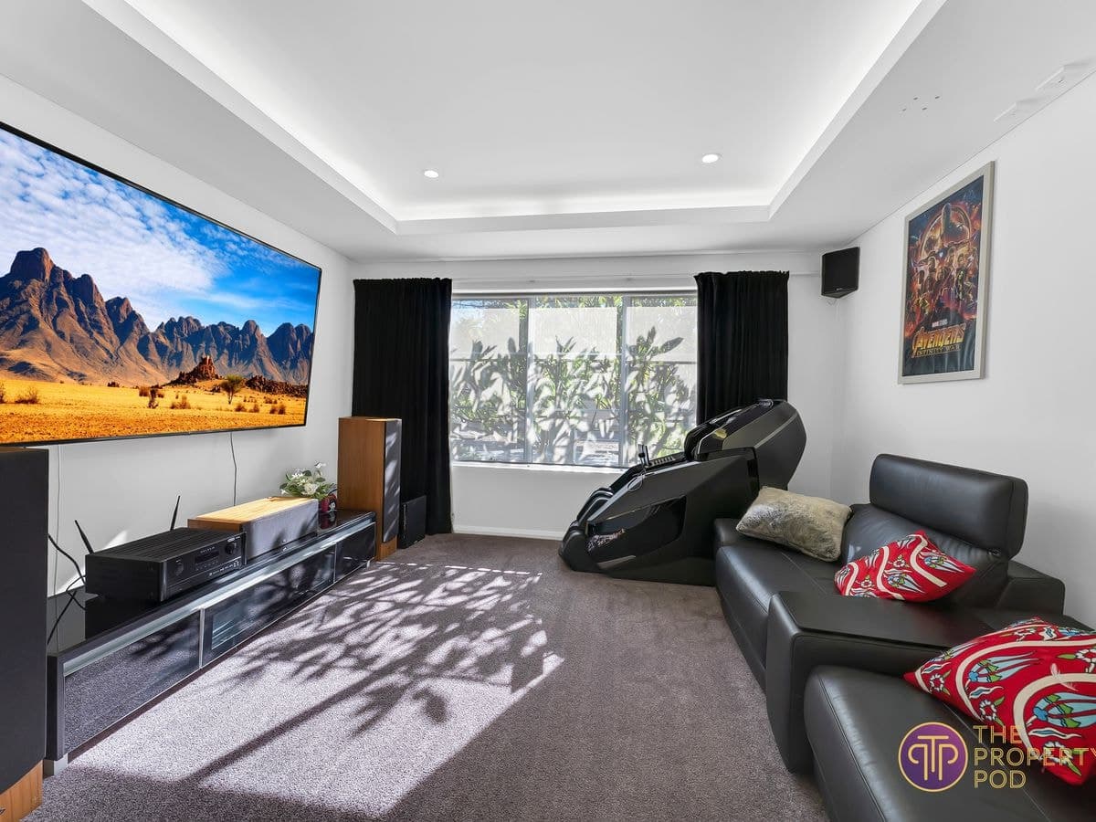 11 The Grandstand, Harrisdale, Harrisdale - Thumbnail 5