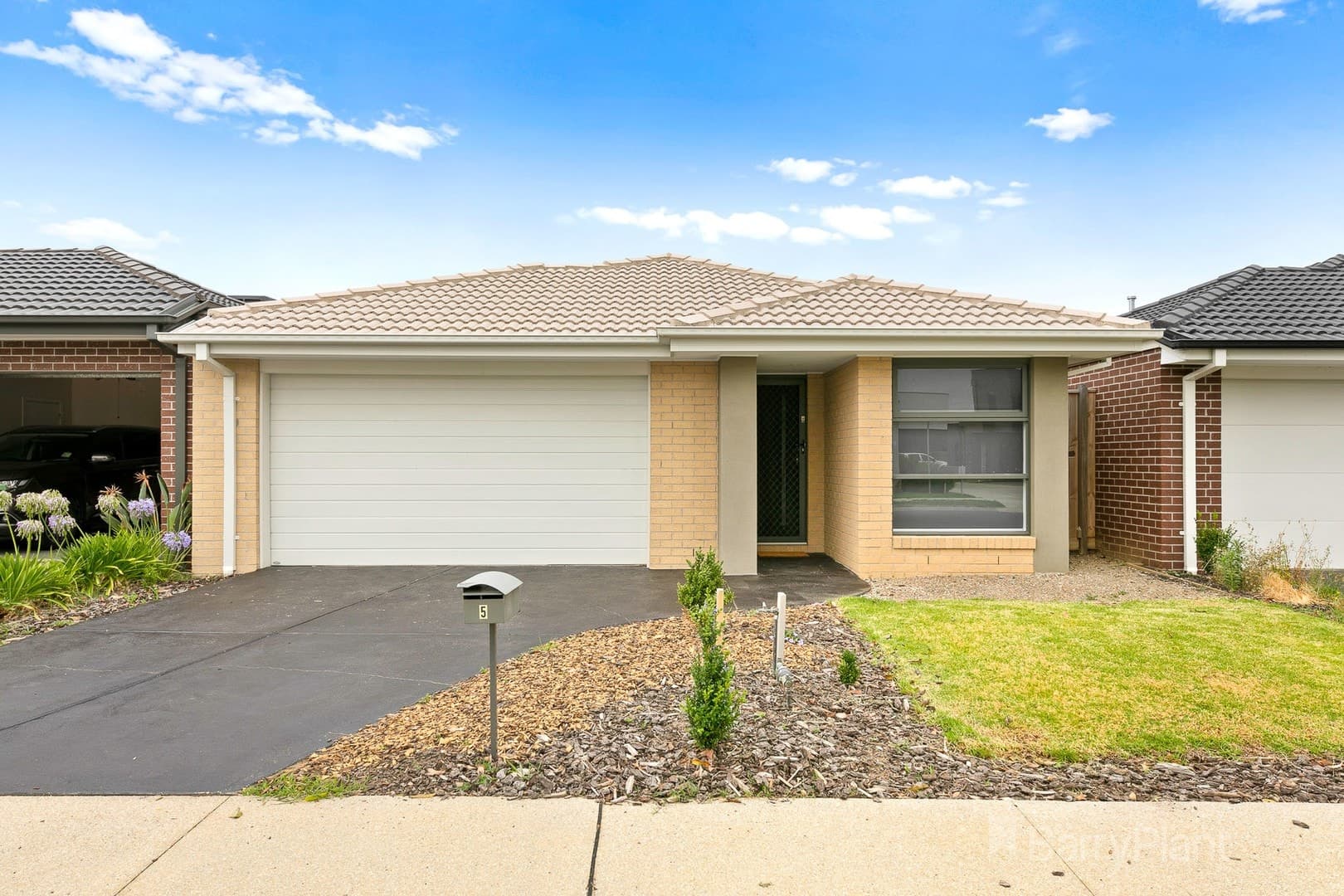 5 Earhart Street, Pakenham, VIC 3810, Pakenham - Thumbnail 2