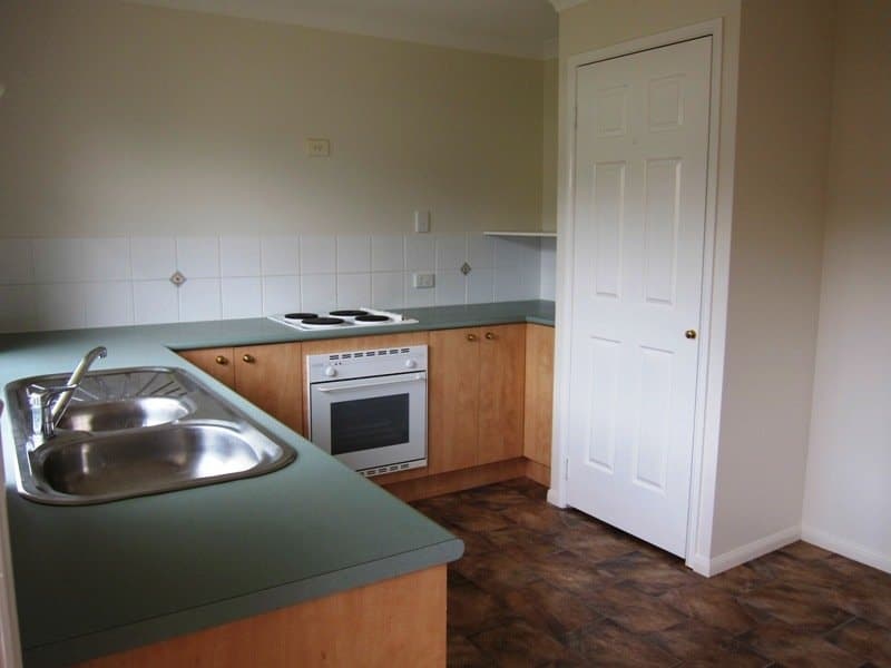 2 Henry Court, Glass House Mountains, Glass House Mountains - Thumbnail 2