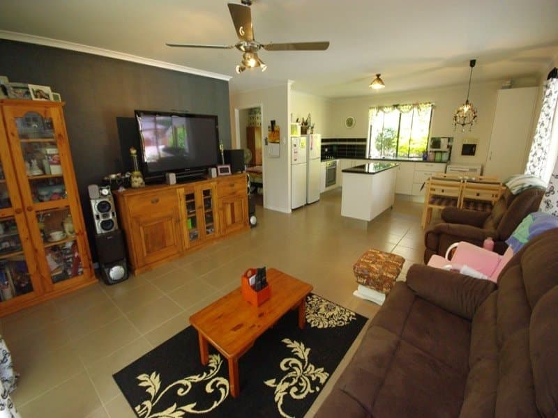3 McClintock Place, Woombye, Woombye - Thumbnail 4