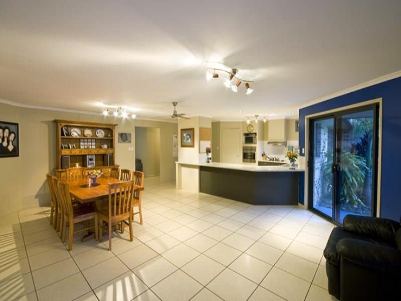 5 CROWS ASH COURT, Palmwoods - Thumbnail 2