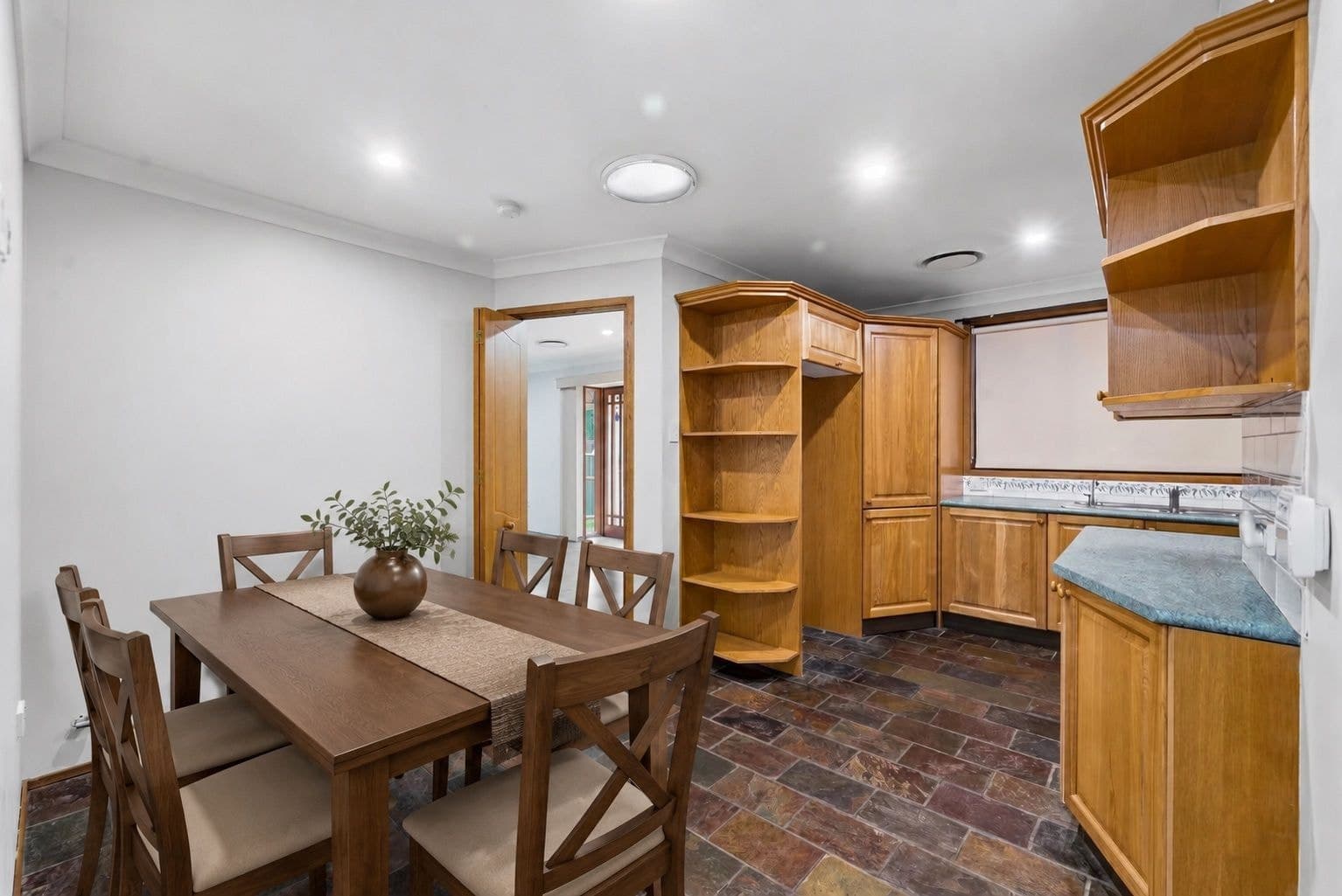 33 Rutherglen Drive, St Andrews NSW 2566, St Andrews - Thumbnail 3