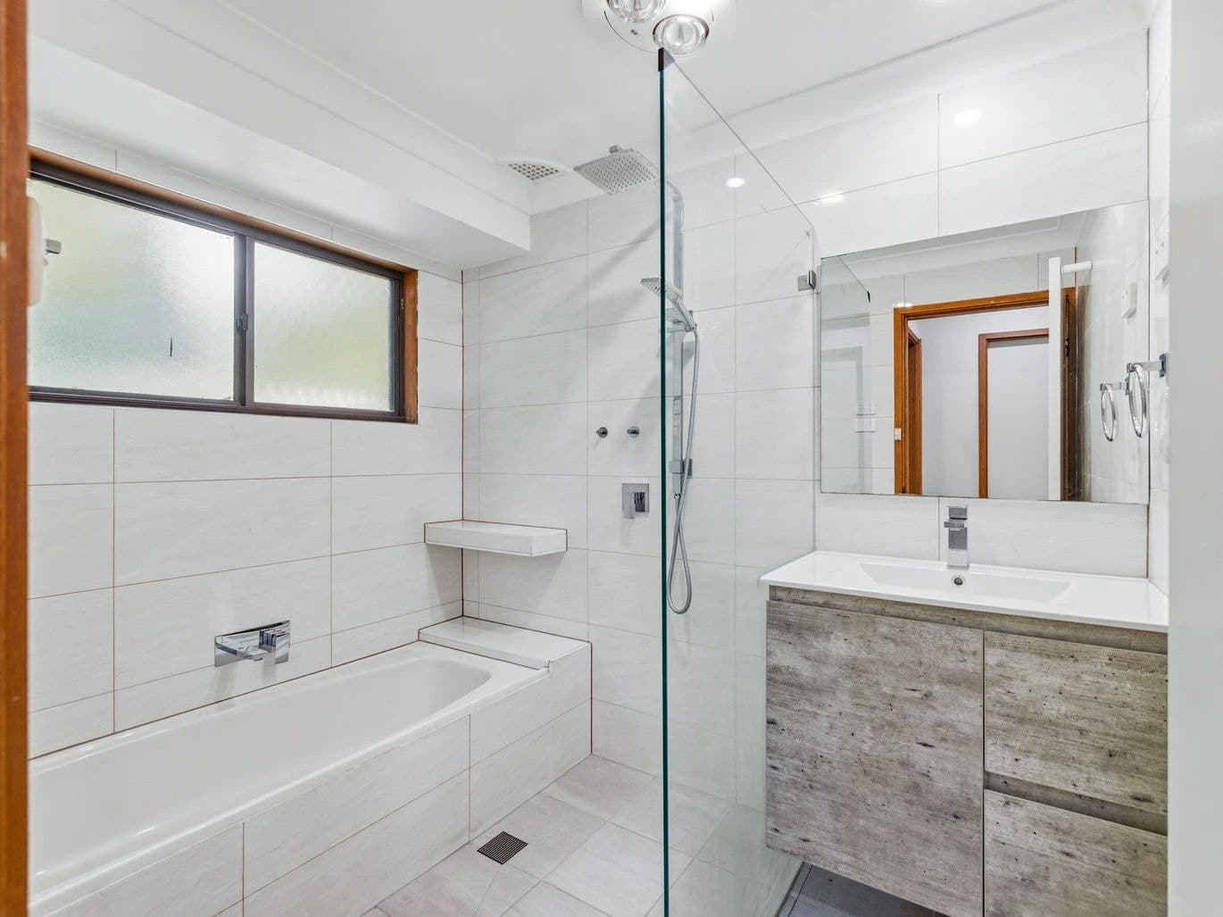 33 Rutherglen Drive, St Andrews NSW 2566, St Andrews - Thumbnail 7