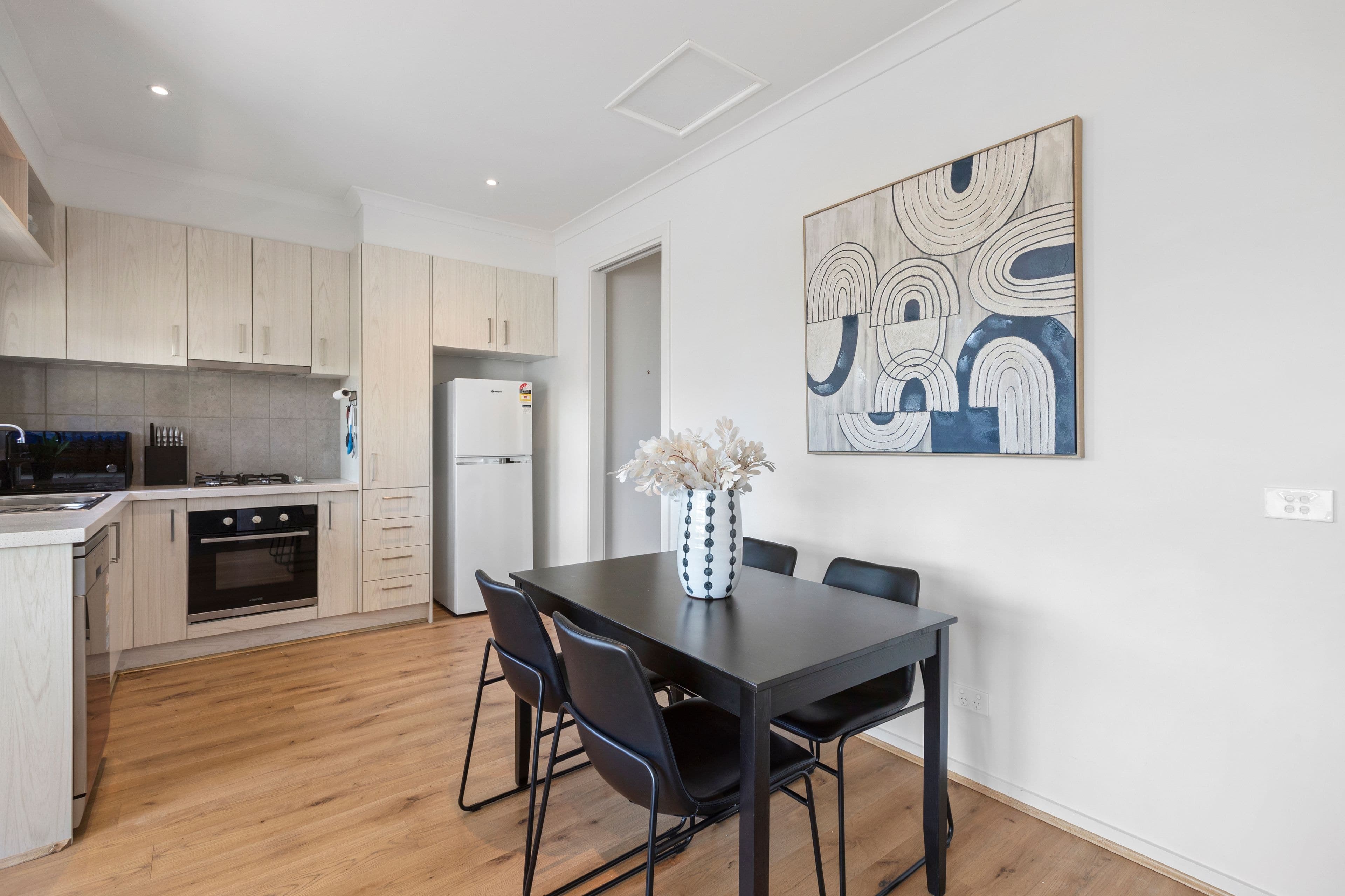17 May Street, Cheltenham VIC 3192, Cheltenham - Thumbnail 3