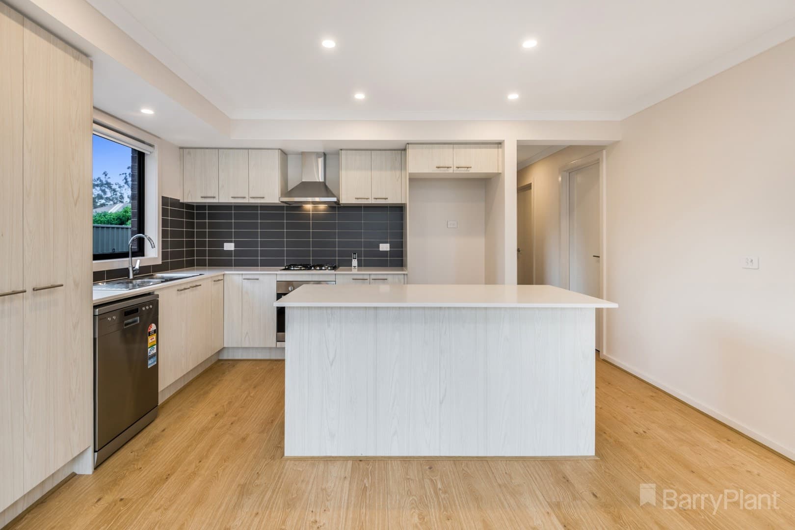 21 Bradfield Loop, Strathfieldsaye, VIC 3551, Strathfieldsaye - Thumbnail 3