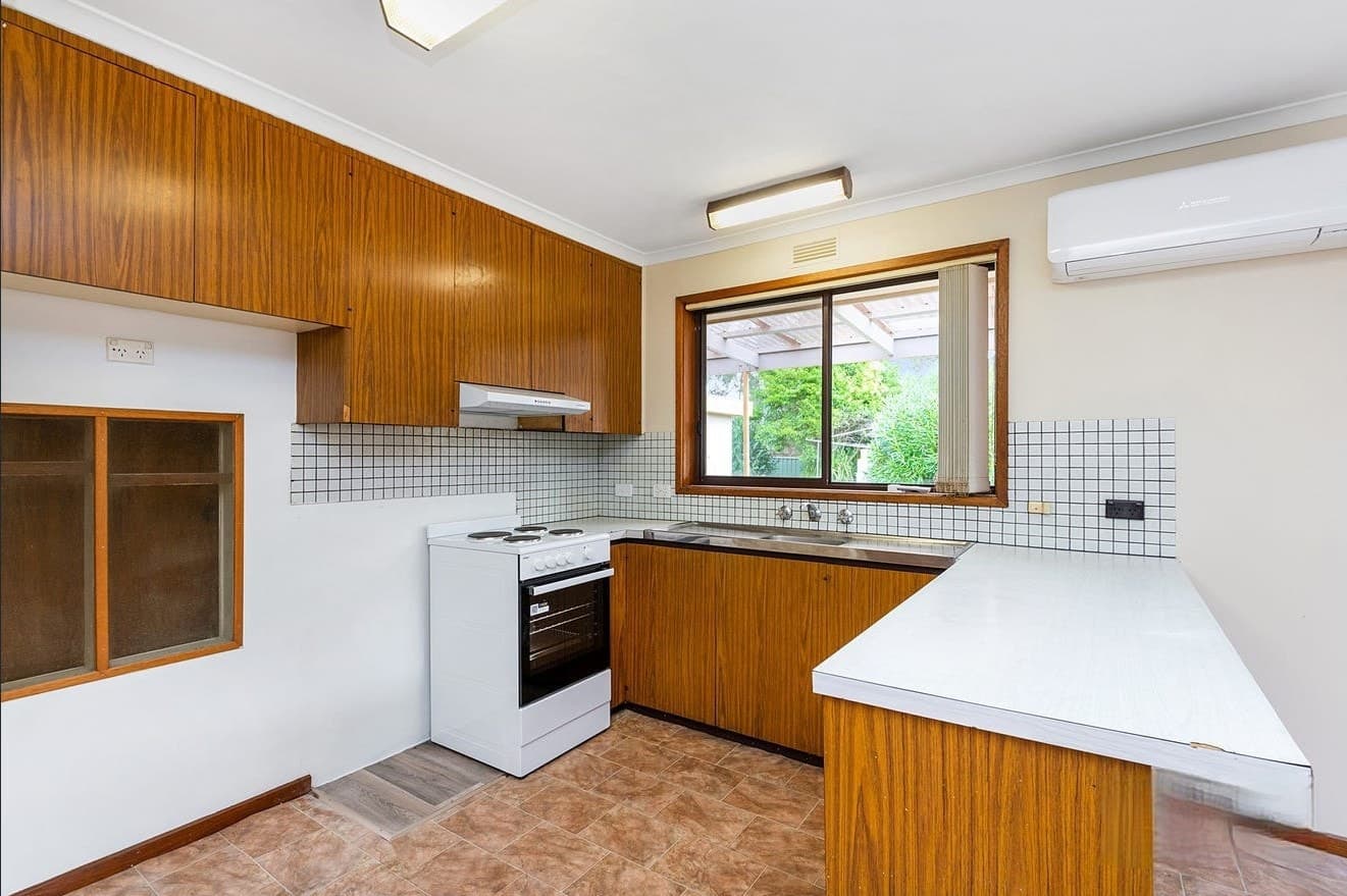 18 College CrescentFlora Hill, VIC 3550  - Leased, Flora Hill - Thumbnail 2