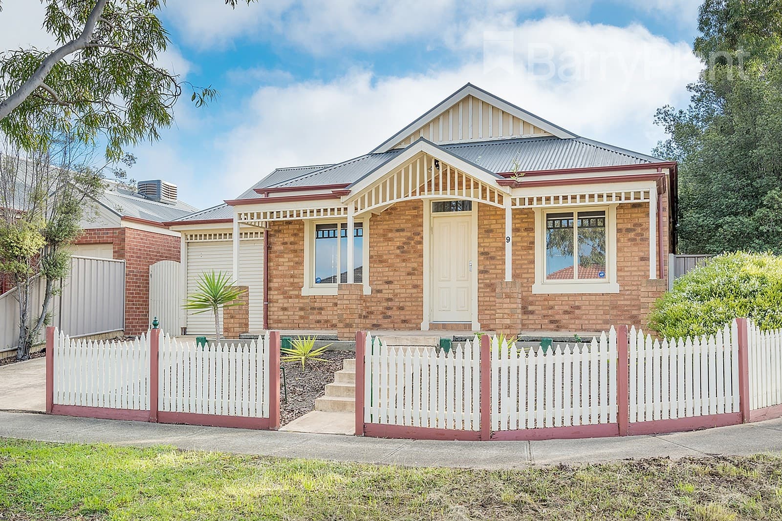 9 Bowman Glen, Craigieburn, VIC 3064, Craigieburn - Image 1