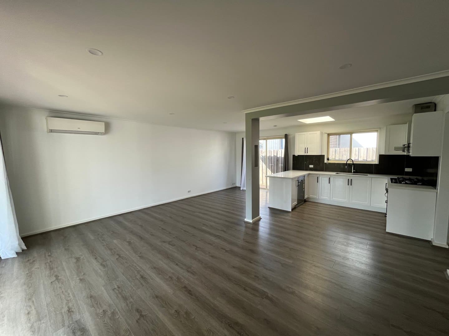 5 Bottlebrush Drive, Hoppers Crossing, VIC 3029, Hoppers Crossing - Thumbnail 2