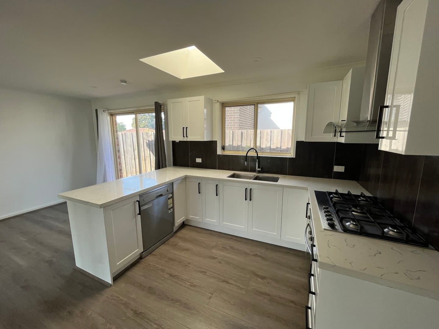 5 Bottlebrush Drive, Hoppers Crossing, VIC 3029, Hoppers Crossing - Thumbnail 8