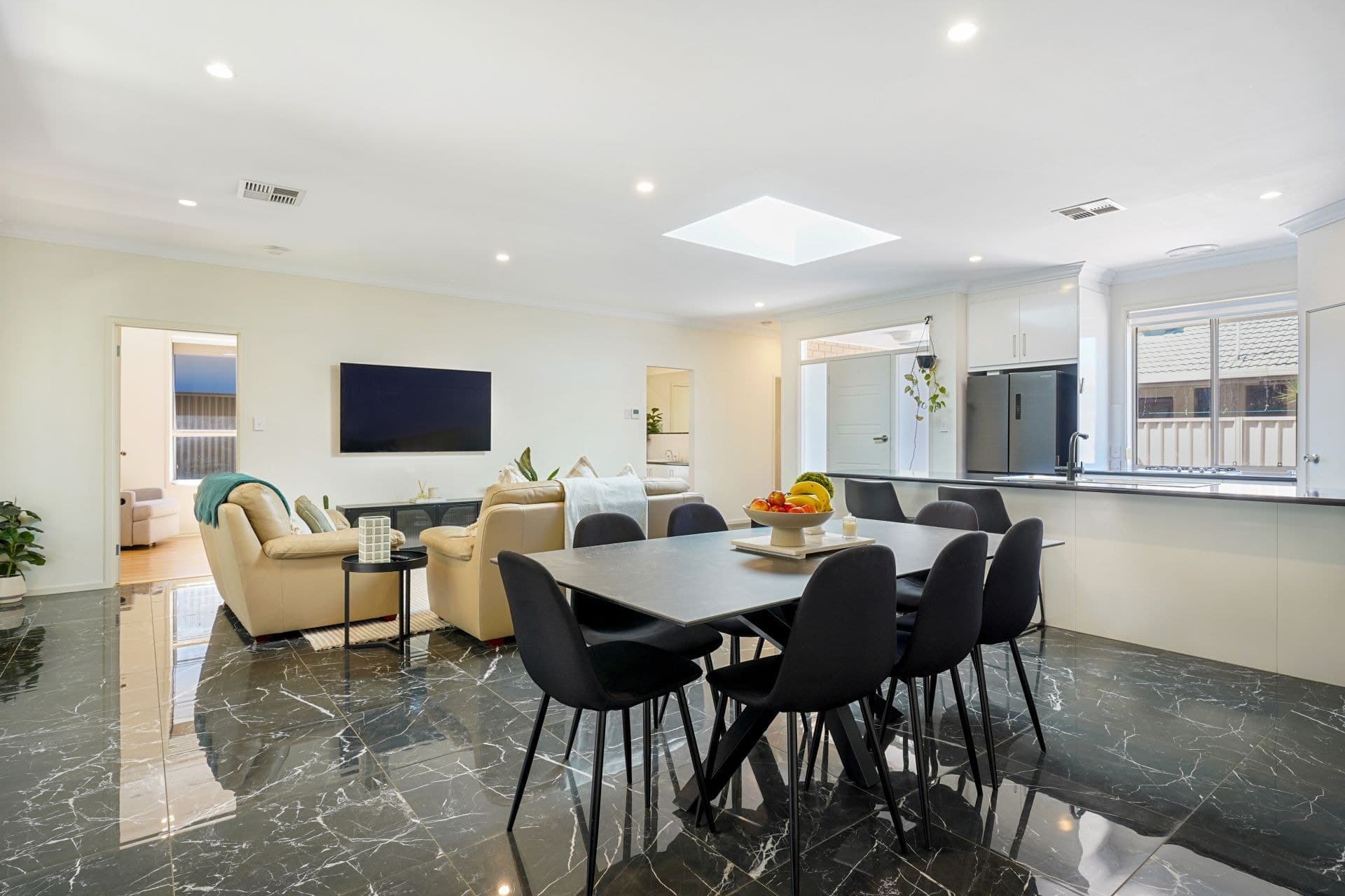 8A Adamson Avenue, Findon, Findon - Thumbnail 5