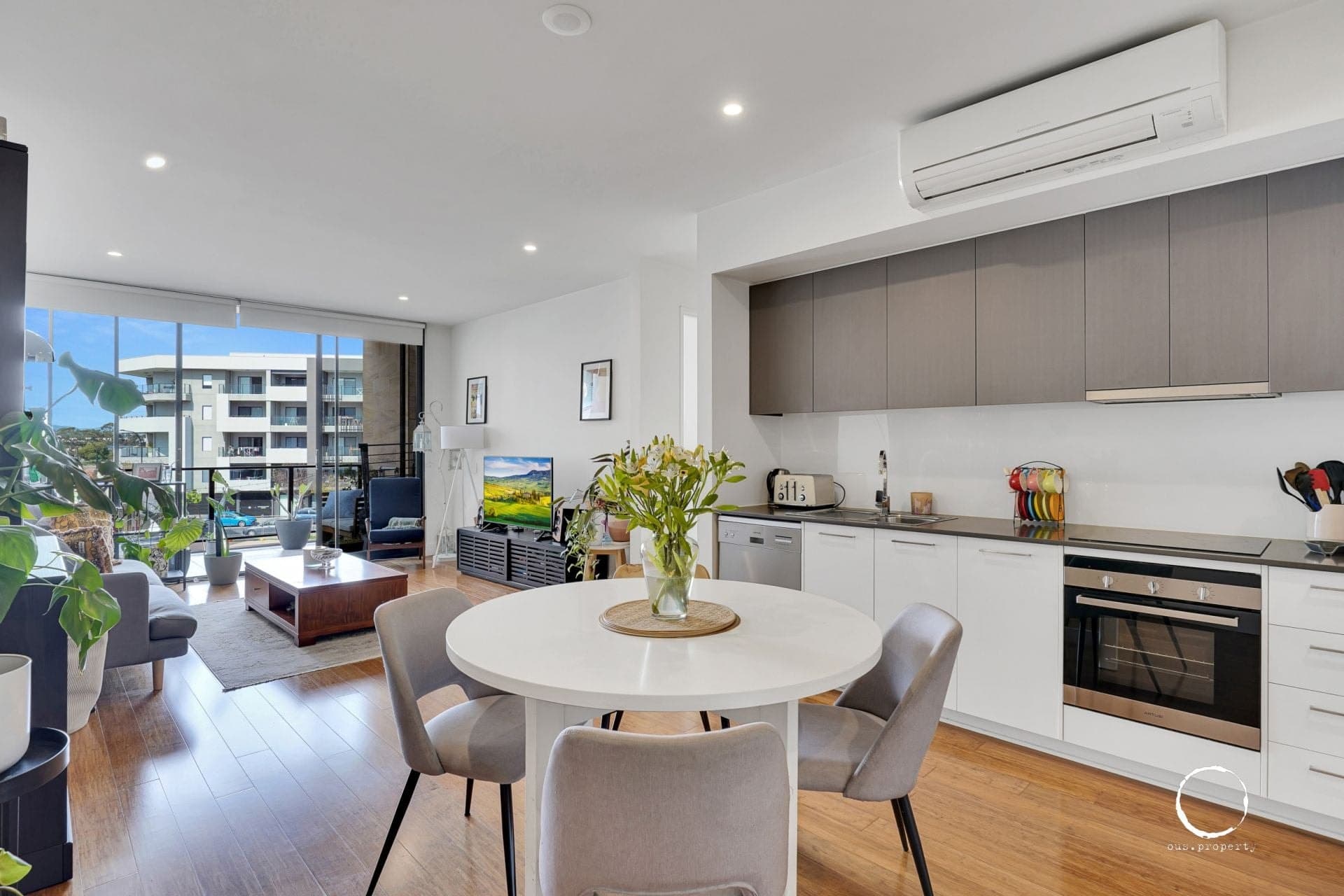 210/301 St Clair Avenue, St Clair - Thumbnail 2