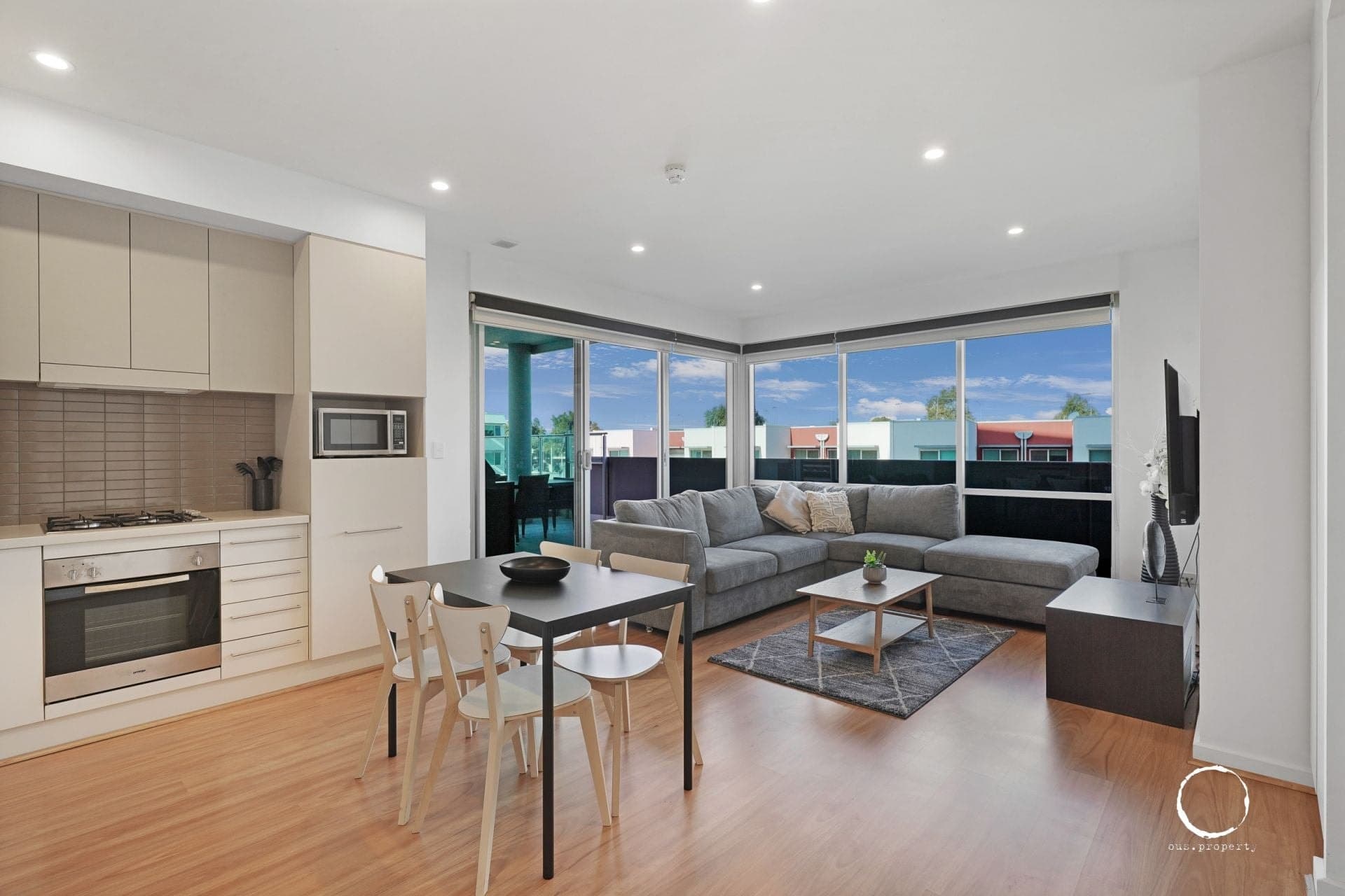 213/1-2 Tarni Court, New Port - Thumbnail 2