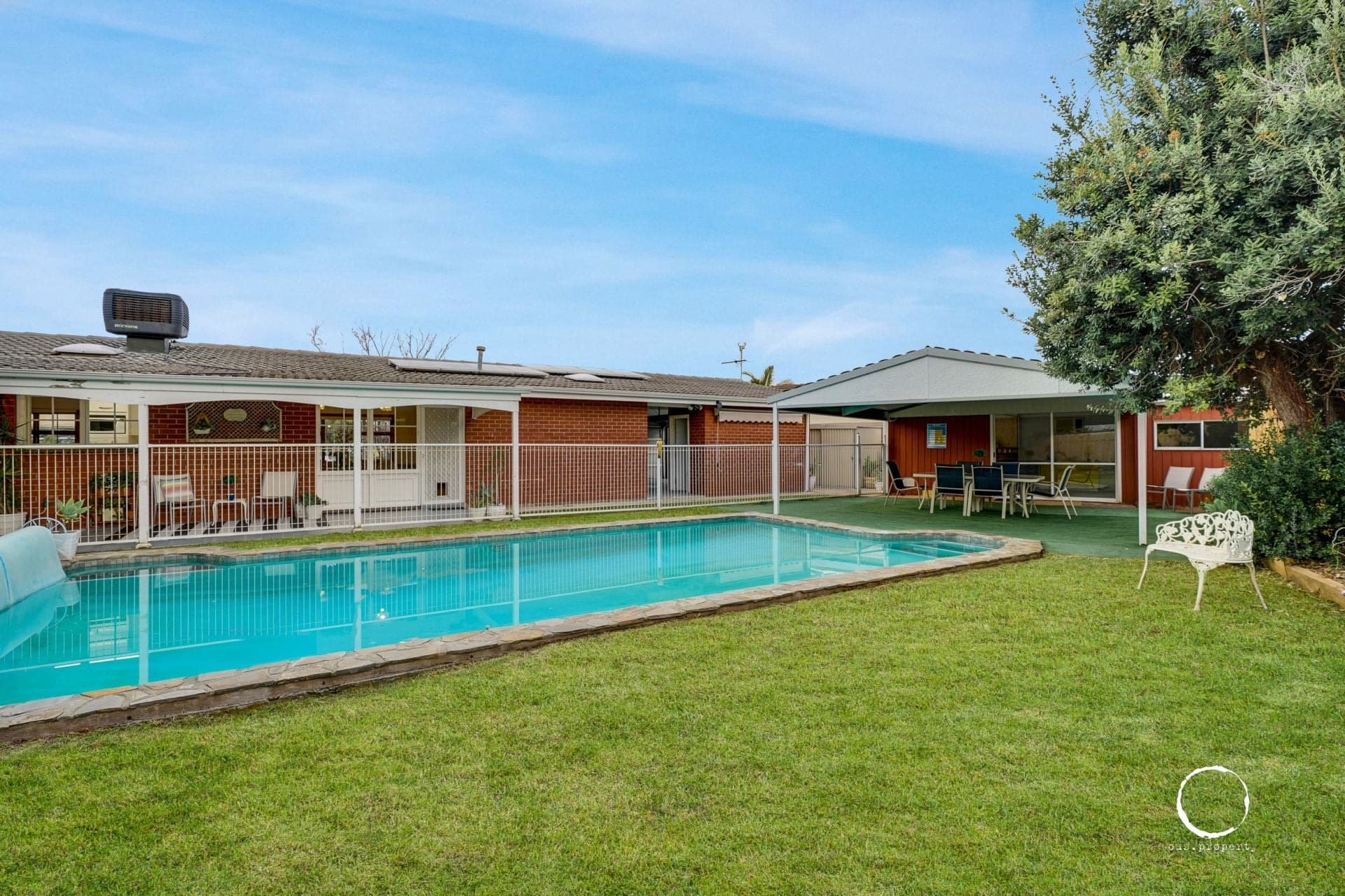 8 Todd Place, West Lakes Shore - Thumbnail 4