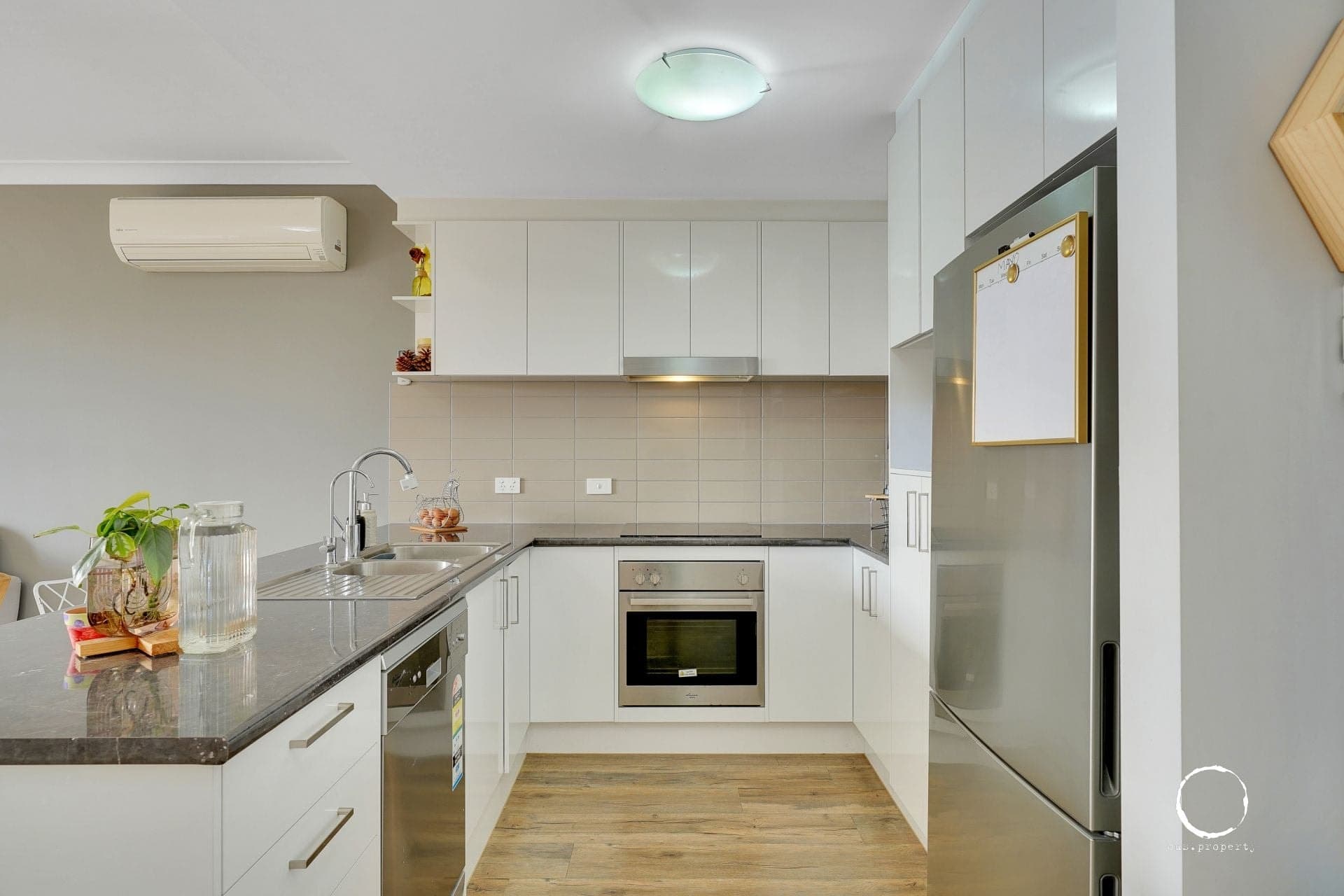 402/1 Post Parade, St Clair - Thumbnail 5