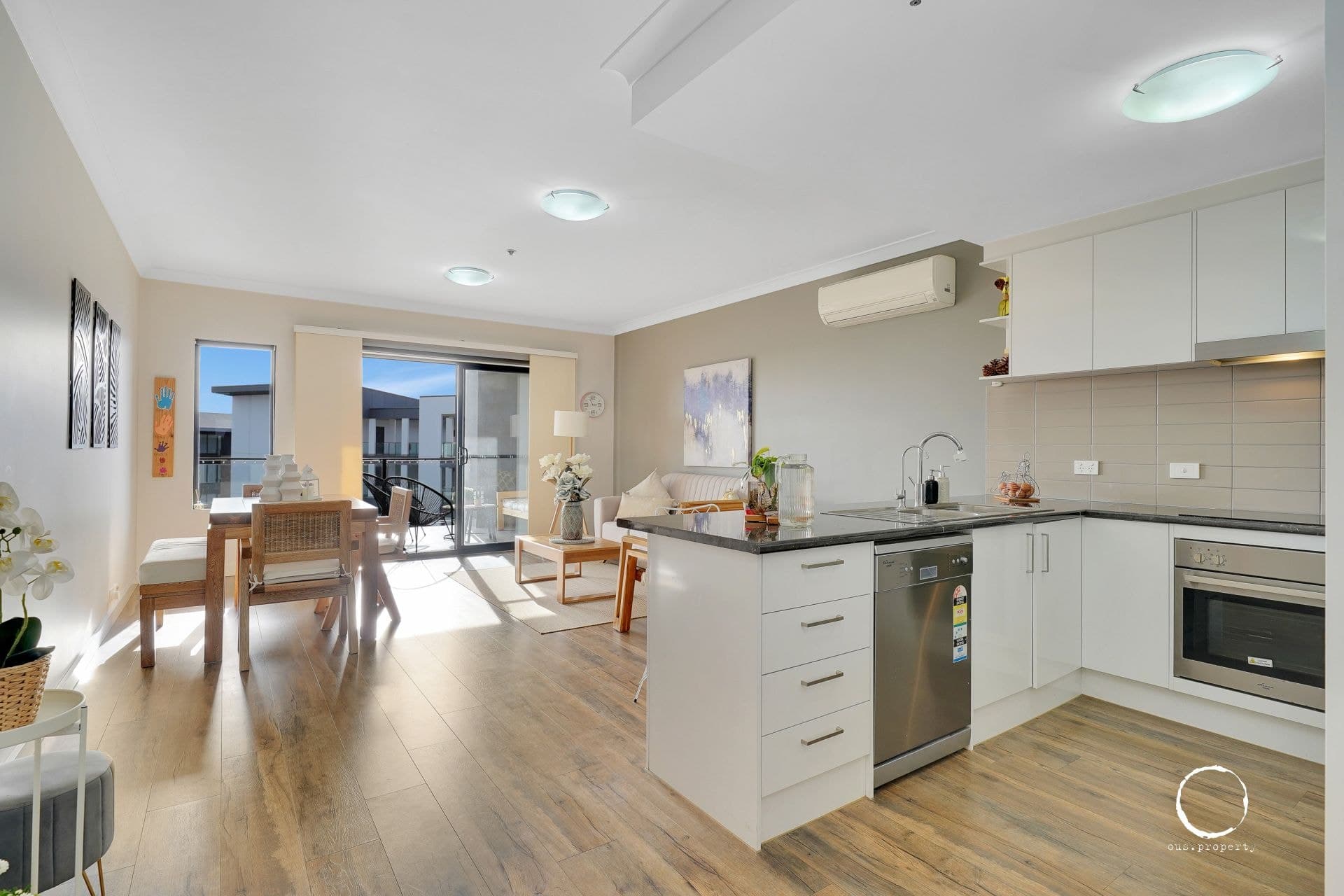 402/1 Post Parade, St Clair - Thumbnail 6