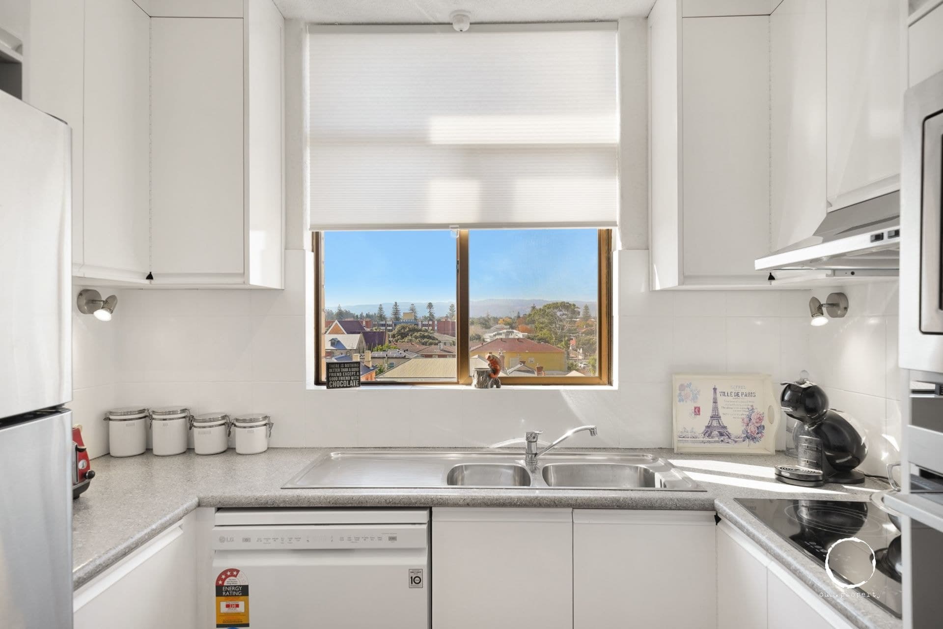 46/13 South Esplanade, Glenelg - Thumbnail 7