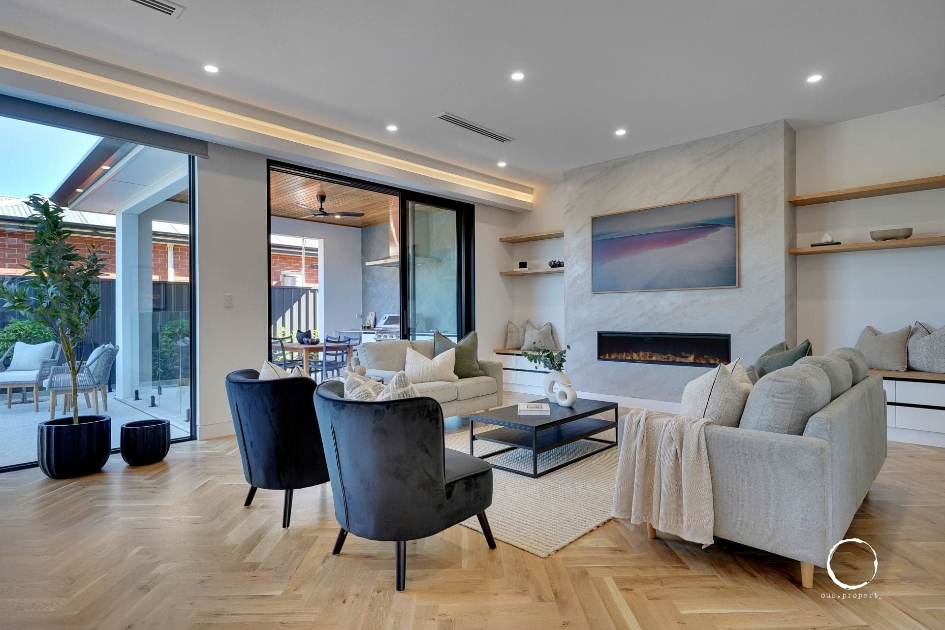 13 Angus Court, Henley Beach - Thumbnail 7