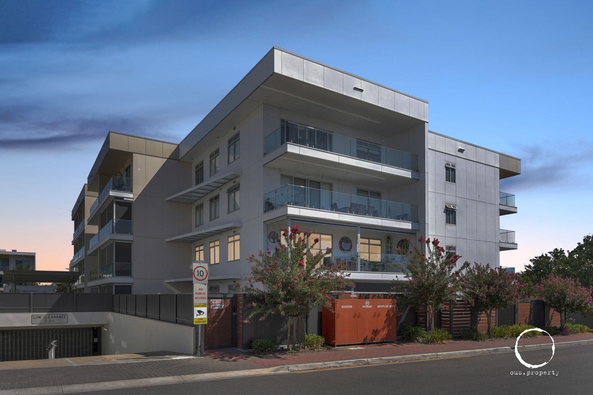 101/23 Warner Avenue, Findon - Thumbnail 2