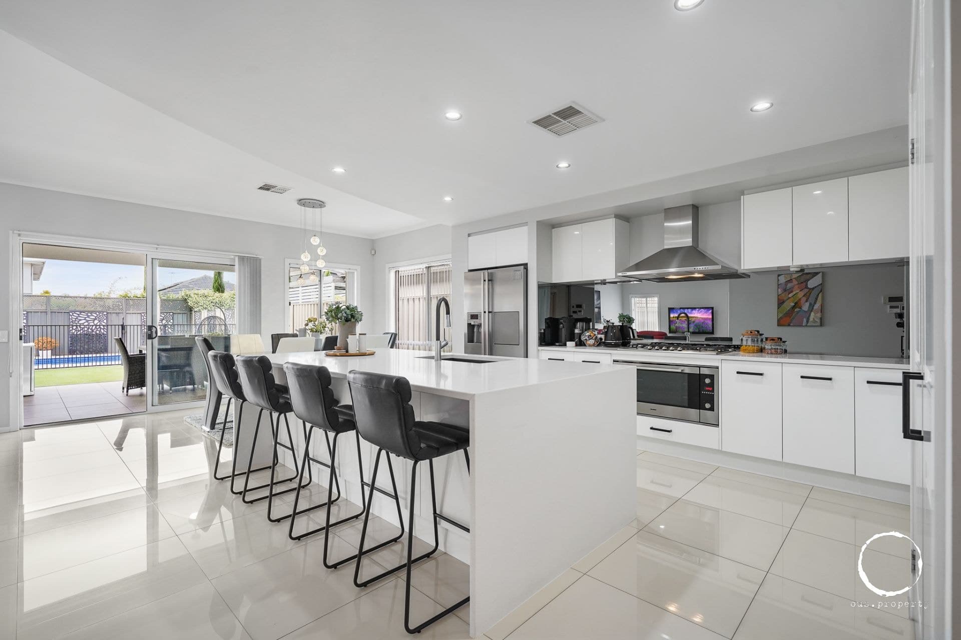 82 Henley Beach Road, Henley Beach - Thumbnail 8