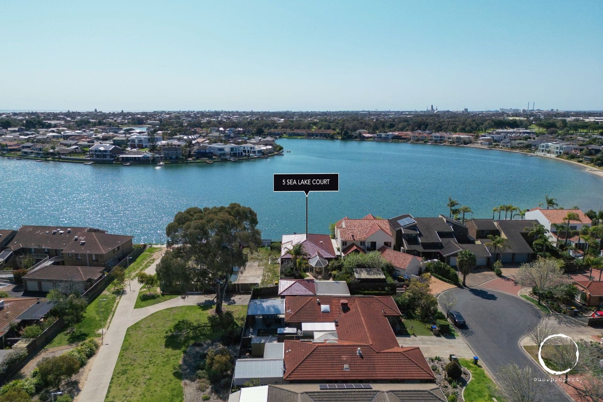 5 Sea Lake Court, West Lakes - Thumbnail 2