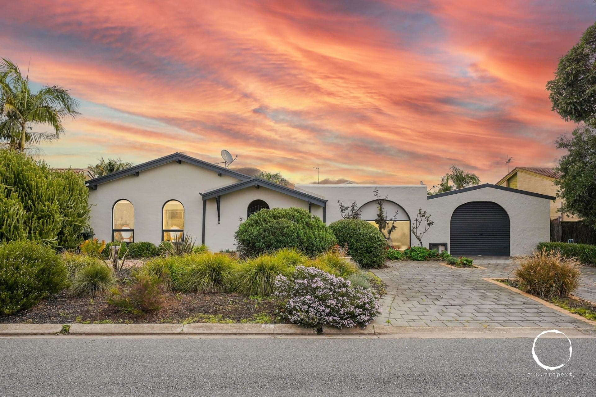 14 Monaco Crescent, Grange - Thumbnail 3