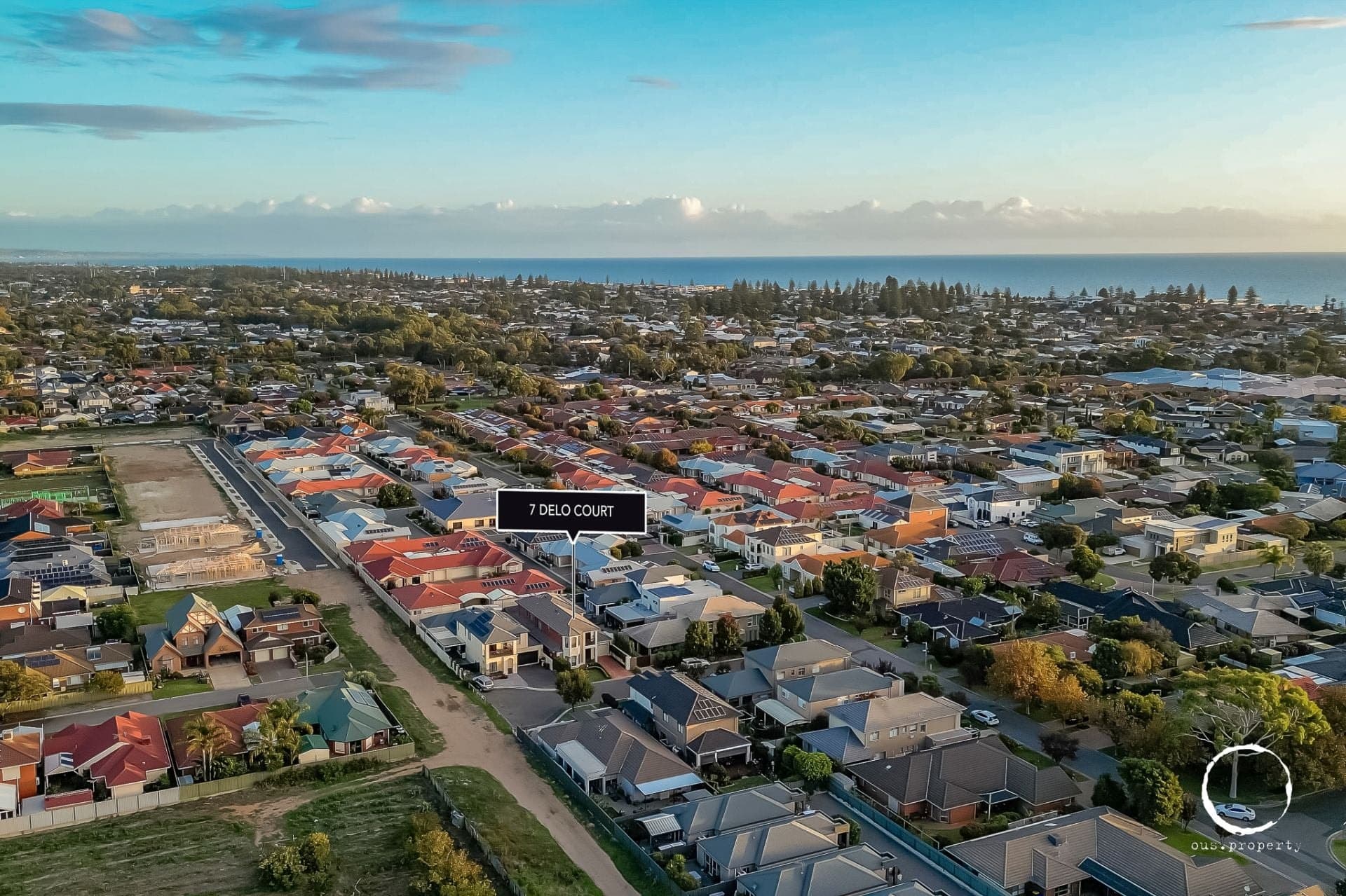 7 Delo Court, Grange - Thumbnail 2