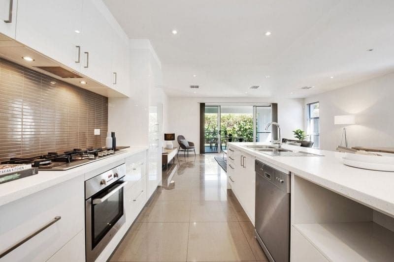 1/3 Dineen Place, West Beach - Thumbnail 4